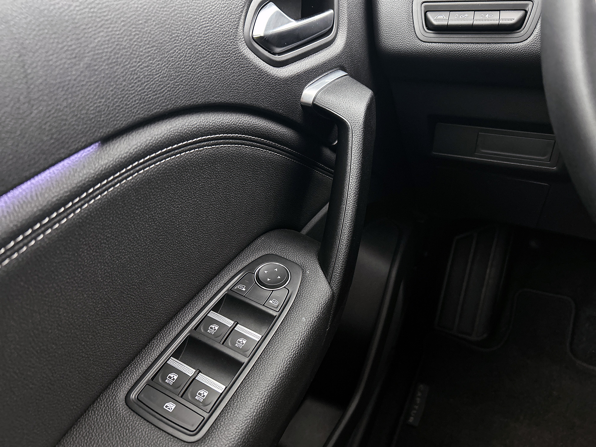 Renault Captur E-Tech full hybrid 145PK Techno | CAMERA | NAVI GROOT | STOELVERWARMING | KEYLESS