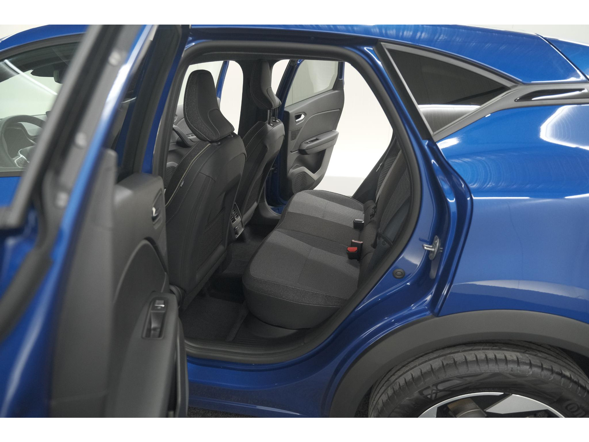 Renault Captur Mild Hybrid 160 techno | Pack Winter | Camera | Adaptieve Cruise Control | Apple Carplay