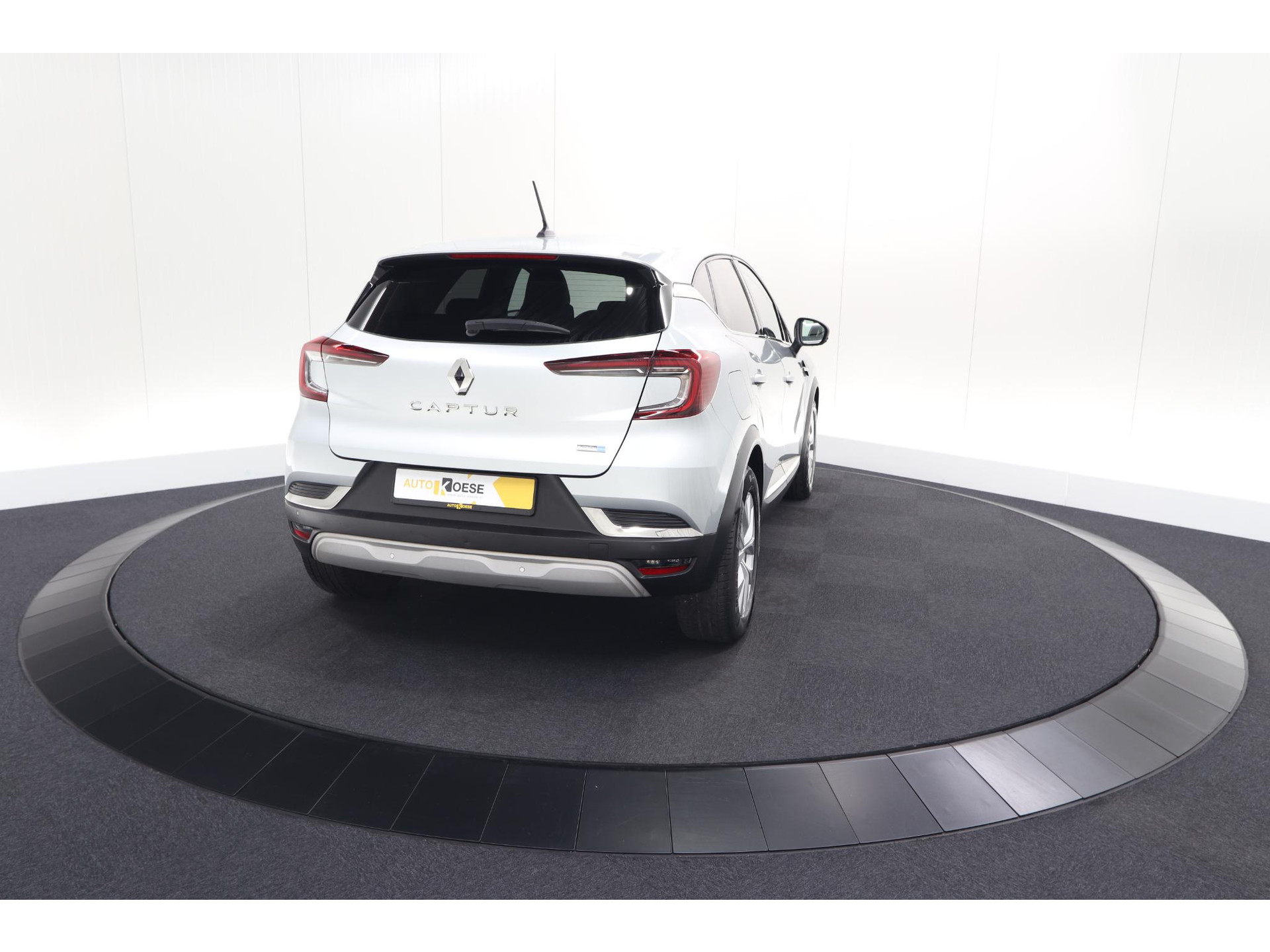 Renault Captur 1.6 E-Tech full hybrid 145 techno | Camera | Parkeersensoren | Climate control | Keyless