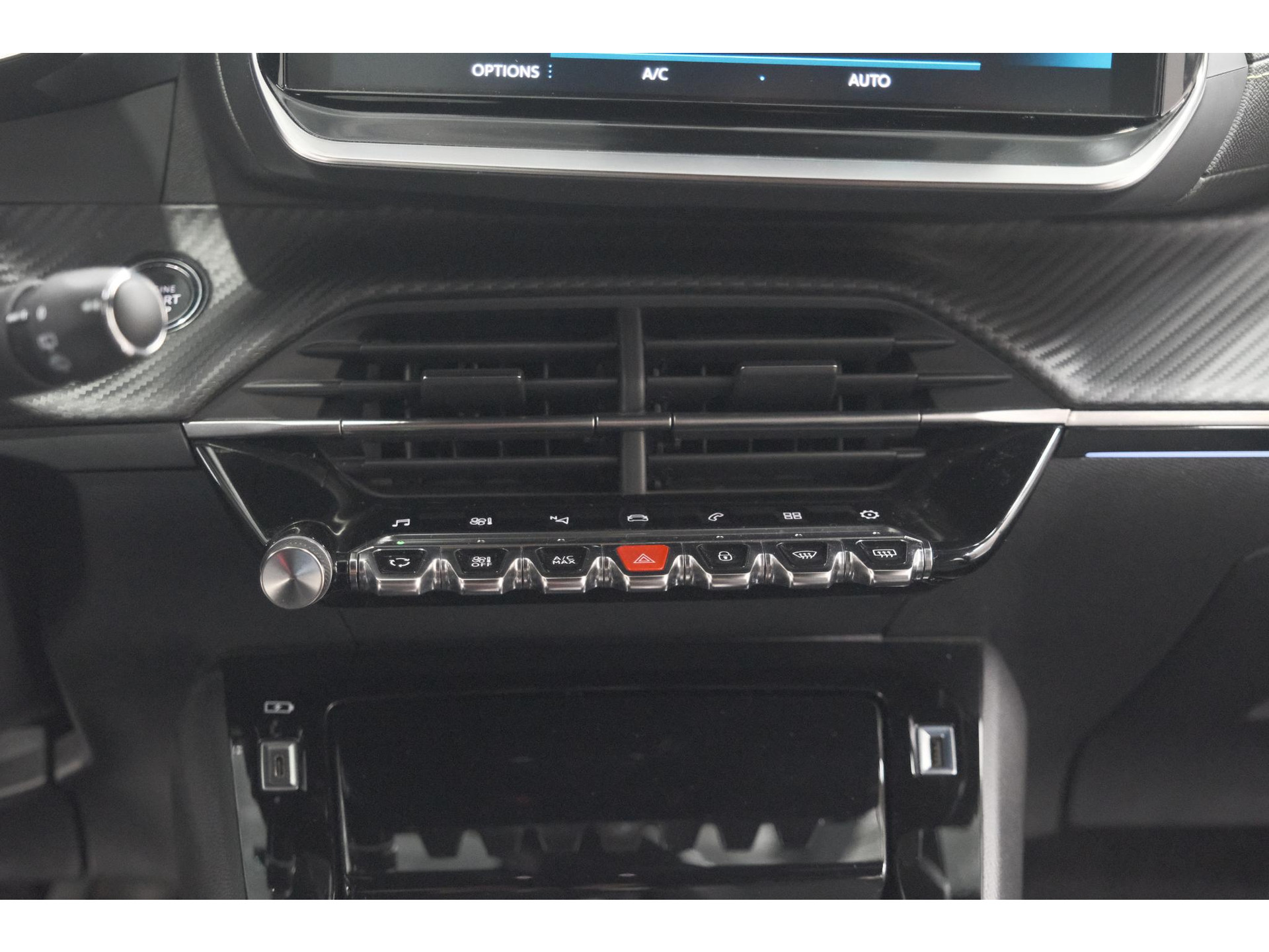 Peugeot 208 PureTech 131 EAT8 GT | Camera | Dodehoekdetectie | Navigatie | Carplay