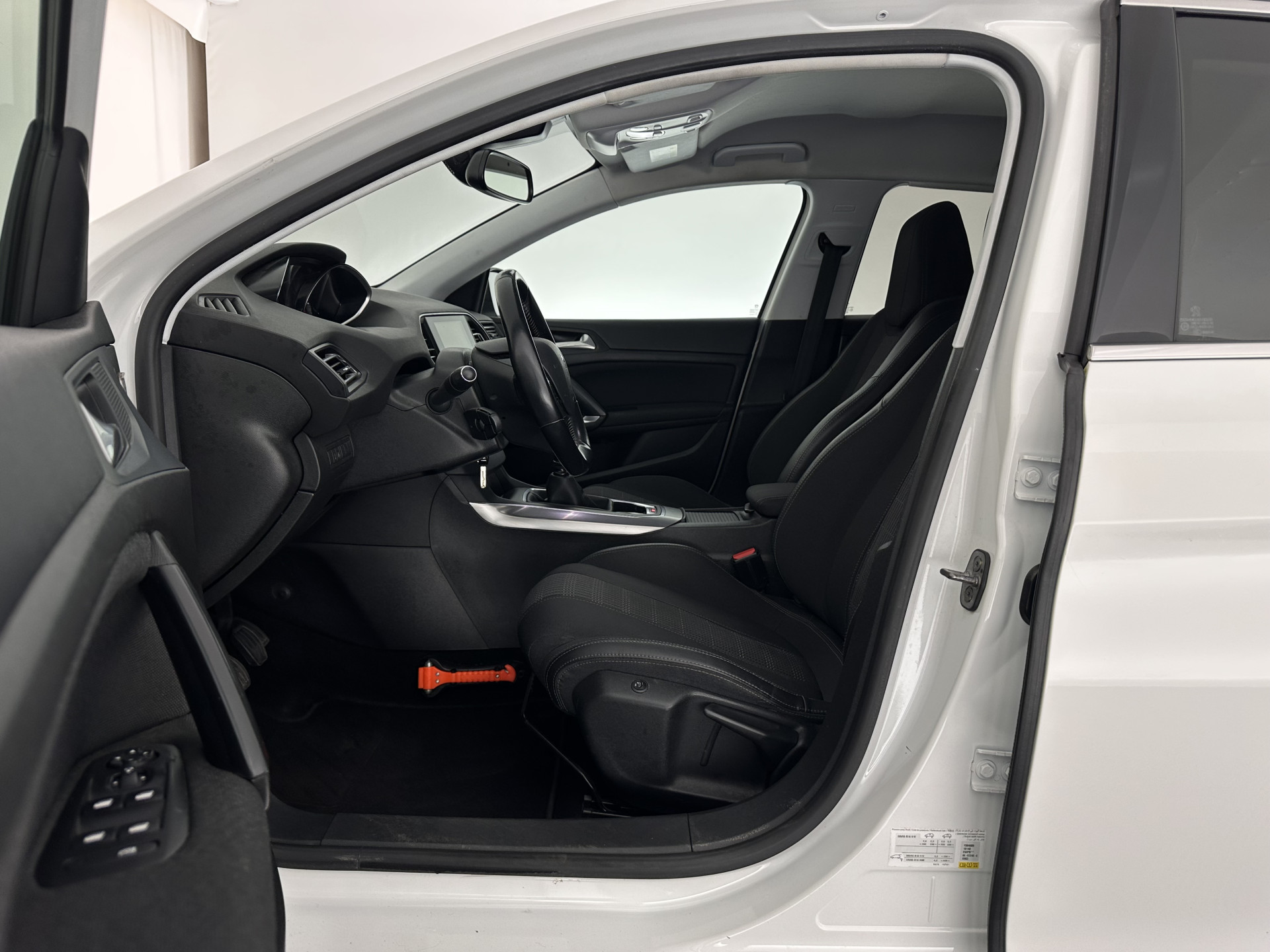 Peugeot 308 1.5 Blue HDi Allure *FULL-LED | HEATED-SPORTSEATS | NAVI-FULLMAP | DAB | ECC | PDC | CRUISE | PRIVACYGLASS | 16''ALU*