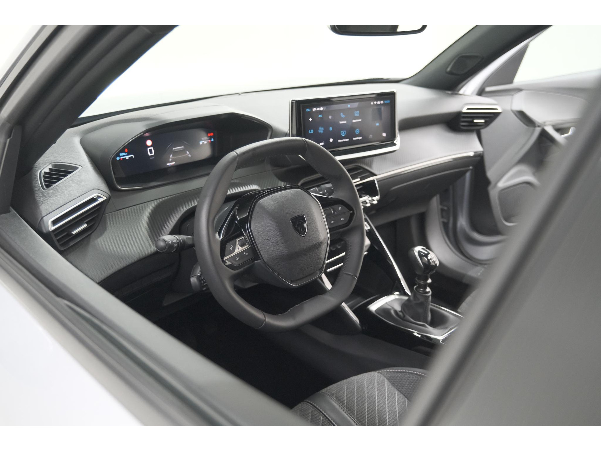 Peugeot 2008 PureTech 100 Allure | Apple Carplay | Parkeersensoren | Climate control