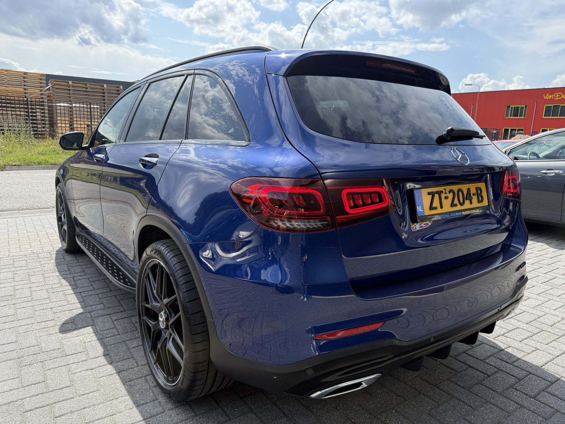 Mercedes-Benz GLC-klasse 200 Premium Plus | 2E EIGENAAR | 3/6/12 MND GARANTIE  | LED | BURMESTER | AMG | PANODAK | NAVI | CARPLAY | PARFUM | LEDER |