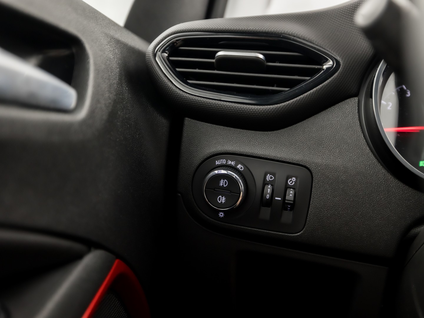 Opel Crossland 1.2 Turbo GS Sport Automaat 131Pk (TWO TONE, GROOT NAVI, APPLE CARPLAY, 360 CAMERA, LM VELGEN, STOELVERWARMING, NIEUWE APK, NIEUWSTAAT)