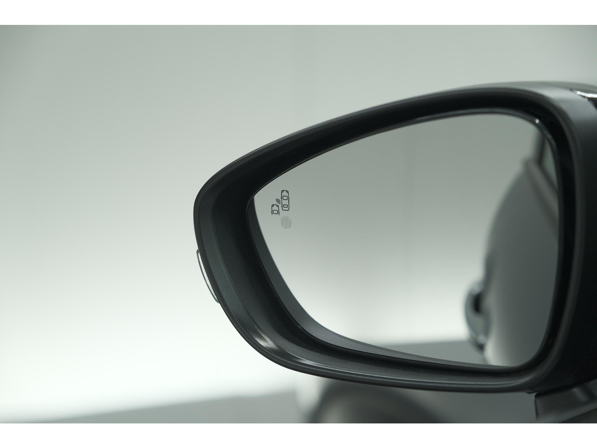 Citroen C3 Aircross PureTech 110 S&S Business | Schuif-/Kanteldak | Camera | HIFI Audiosysteem | Dodehoekdetectie