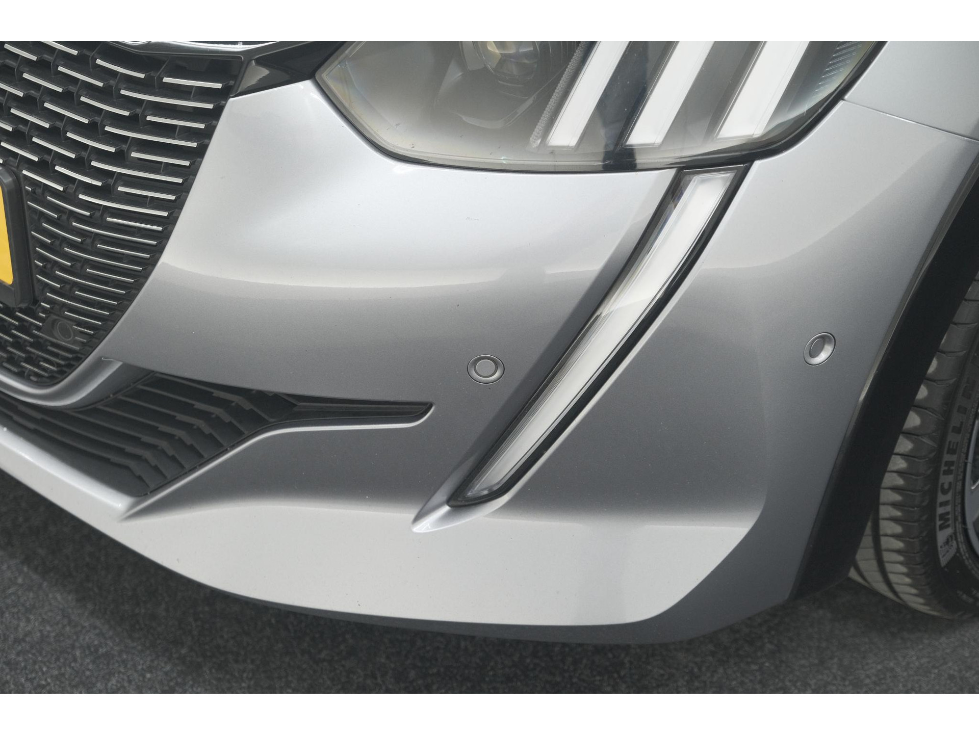Peugeot 208 PureTech 131 EAT8 GT | Camera | Dodehoekdetectie | Navigatie | Carplay