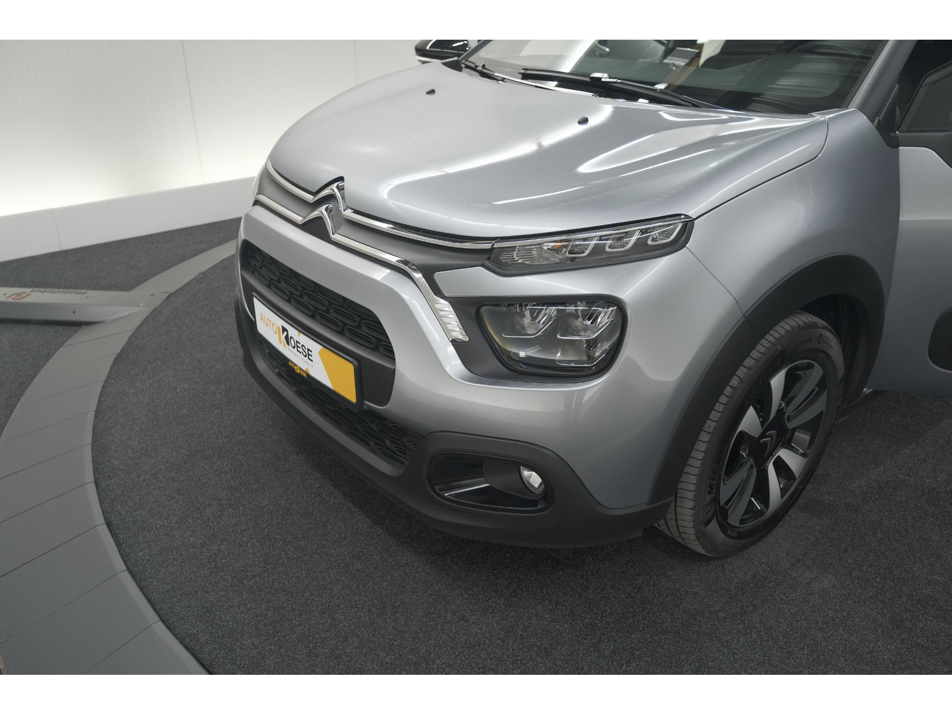 Citroen C3 PureTech 110 EAT6 Max | Apple Carplay | Parkeersensoren | Climate Control | 16 Inch Lichtmetalen Velgen