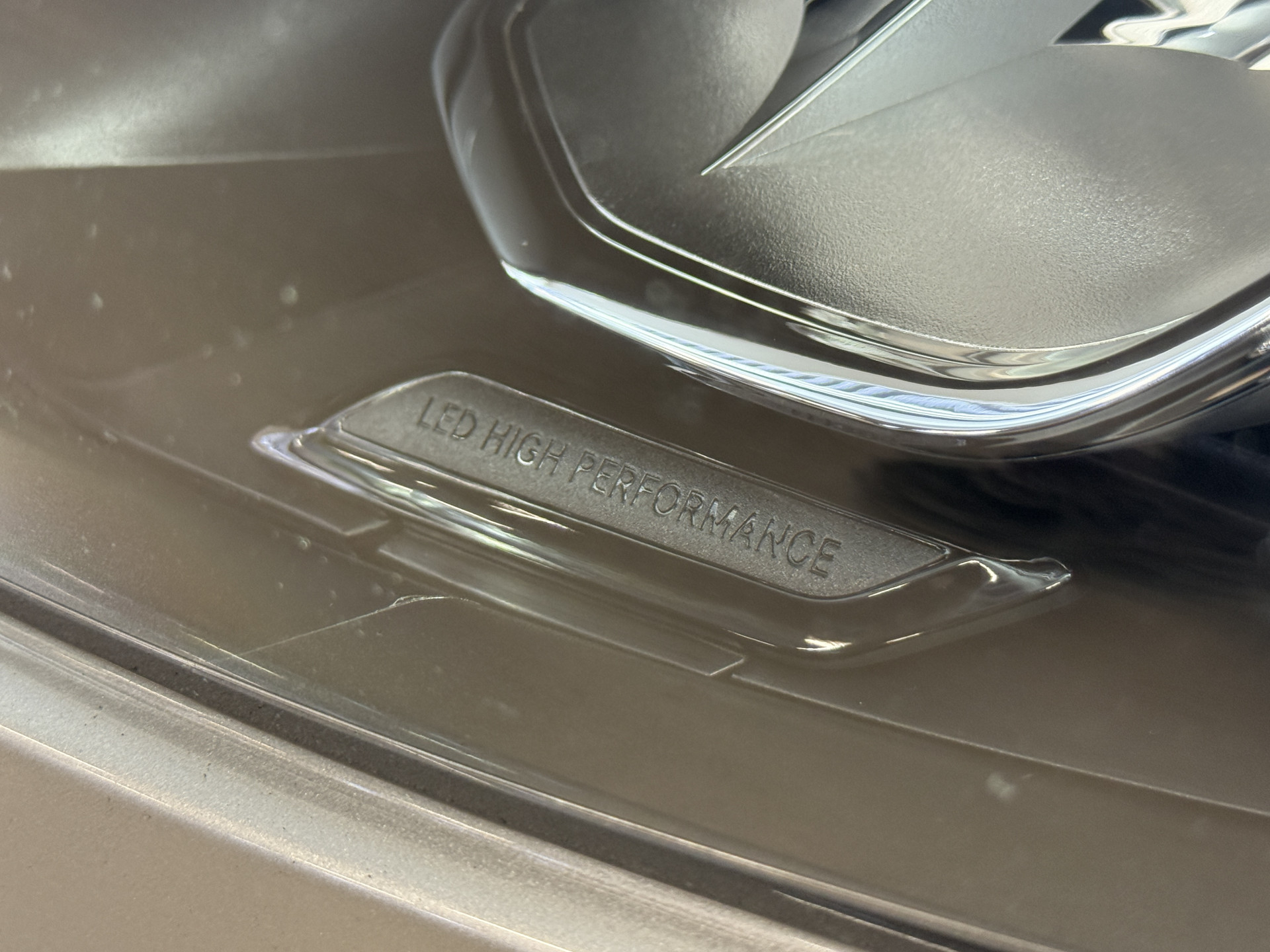 Mercedes-Benz A-klasse 220 4MATIC Premium | Panoramadak | Sfeerverlichting | Camera