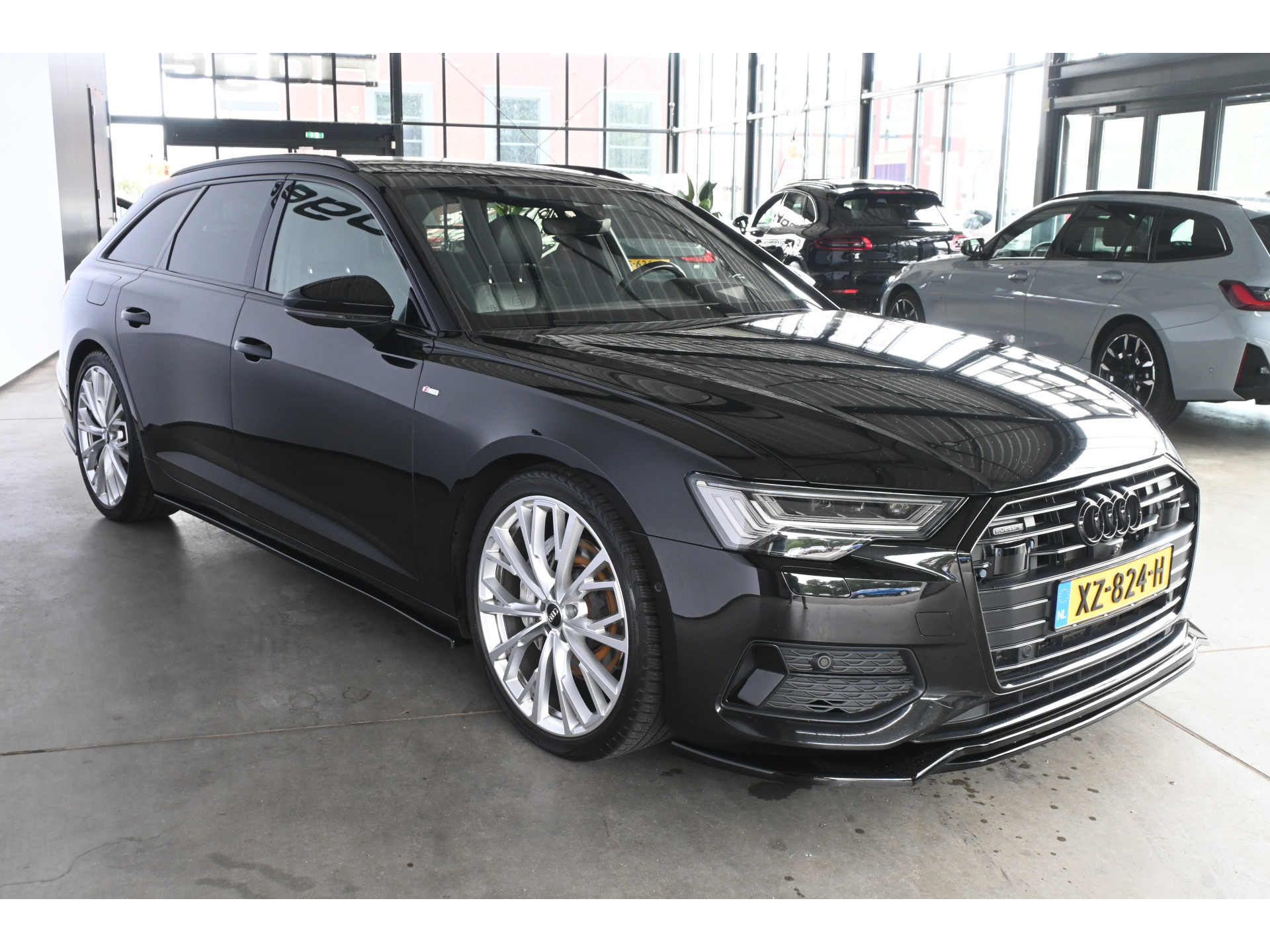 Audi A6 Avant 50 TDI quattro Design S-Line Maxton pakket Pano Matrix LED Luchtvering Virtual Head-Up 21 inch VOLL Rijklaarprijs! Inruil Mogelijk!
