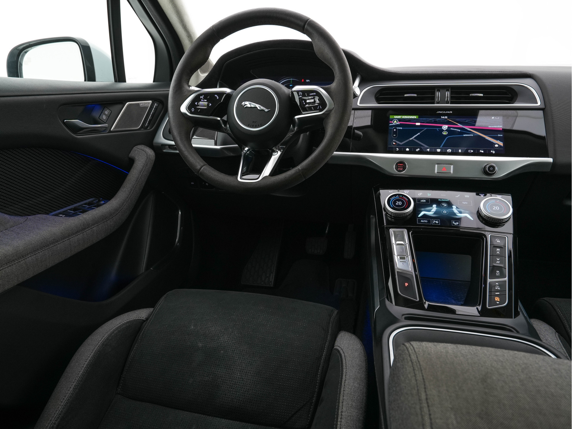Jaguar I-PACE EV400 HSE First Edition AWD {SOH-91%} (INCL-BTW) Aut. *DIGI-COCKPIT | MATRIX-LED | MICROFIBRE | MERIDIAN-AUDIO | SURROUND-VIEW | KEYLESS | LANE-ASSIST | BLIND-SPOT | CRUISE | DAB | MEMORY-PACK | CCS-FASTLOADER | SPORT-SEATS | 22"