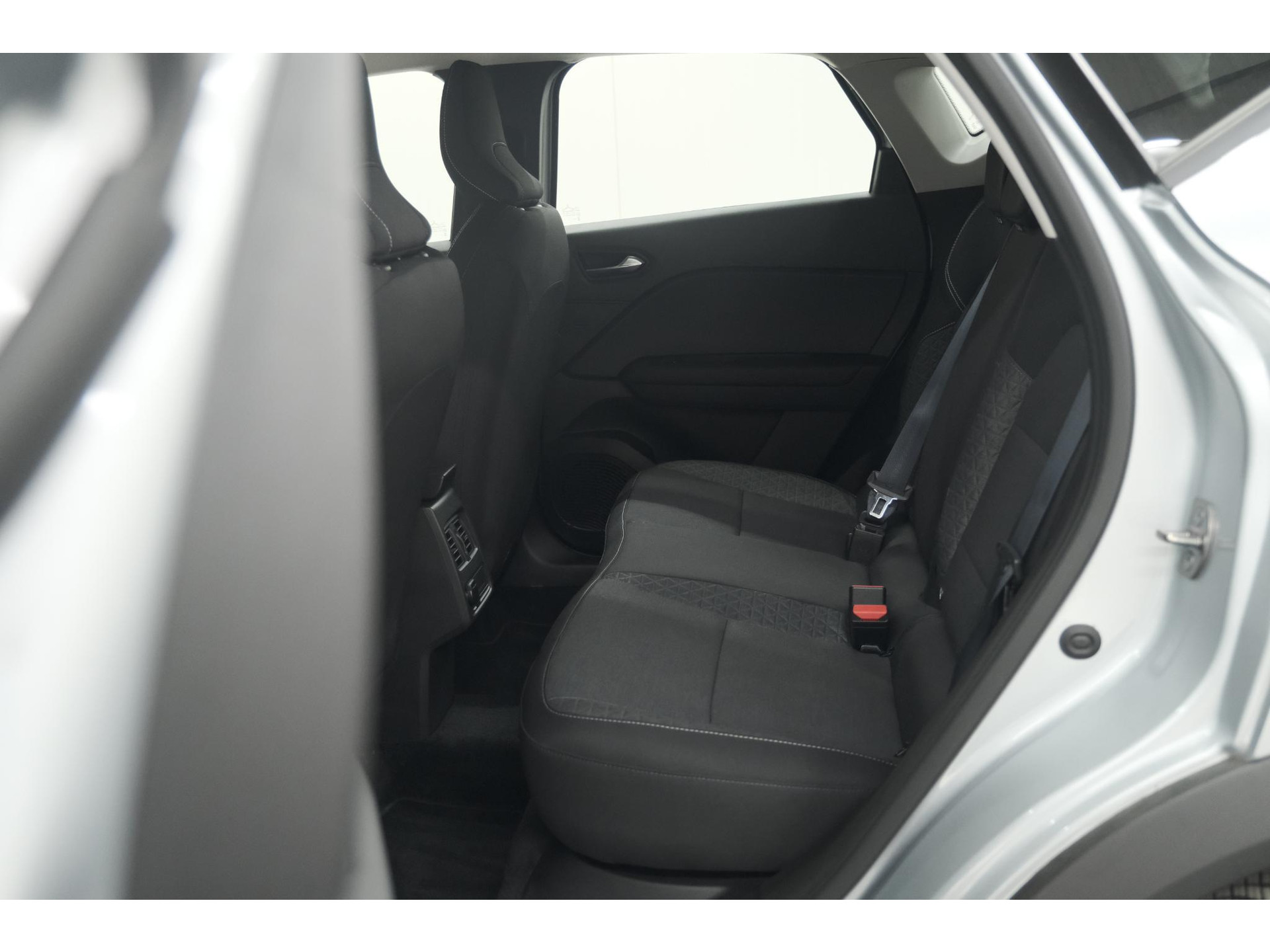 Renault Captur TCe 90 Evolution | Parkeersensoren | Navigatie | Allseason Banden | Apple Carplay