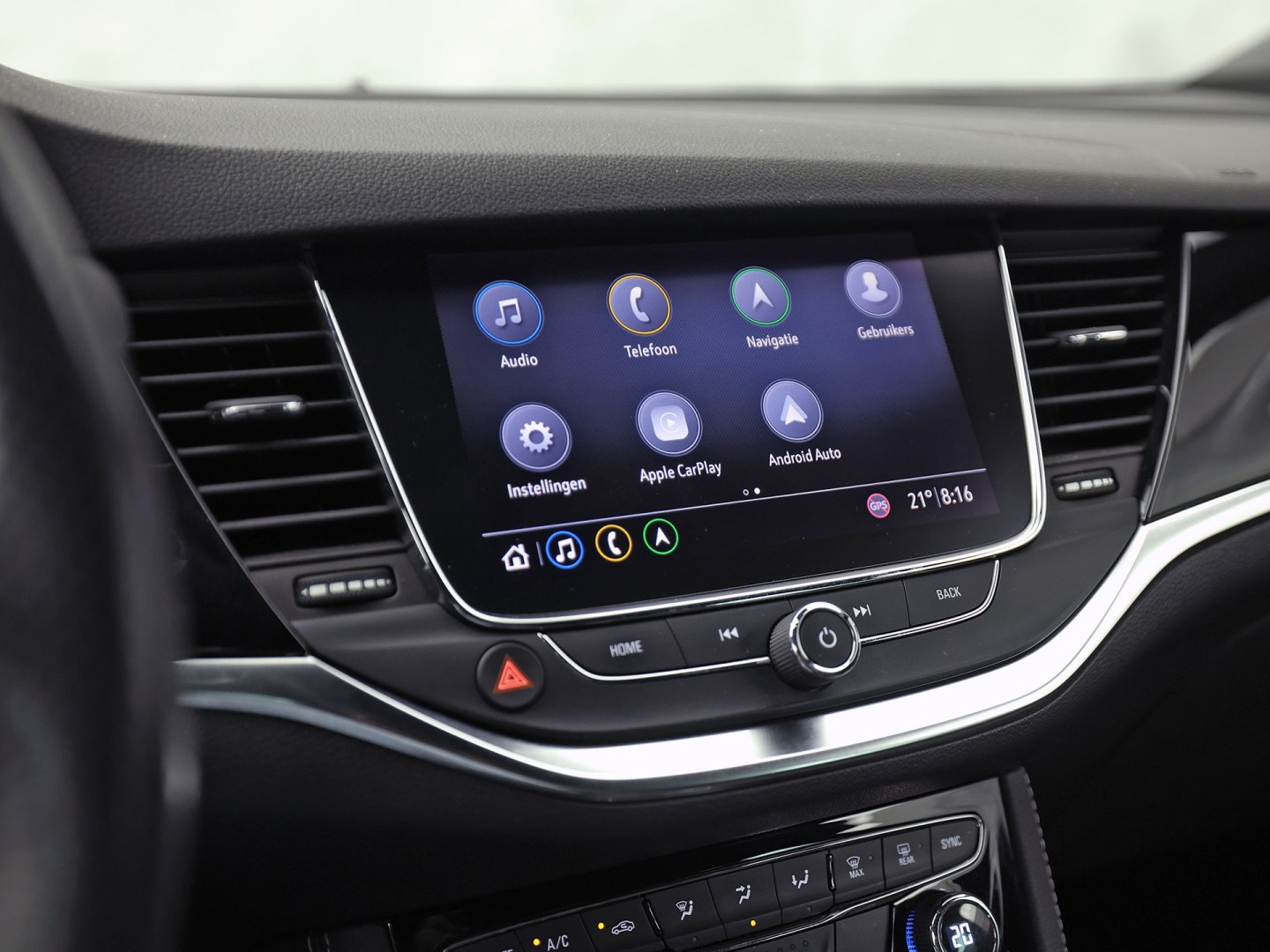 Opel Astra Sports Tourer 1.4 Ultimate 145Pk Automaat (VIRTUAL COCKPIT, APPLE CARPLAY, GROOT NAVI, LEDER/ALCANTARA, CAMERA, SPORTSTOELEN, GETINT GLAS, ZWART HEMEL, ADAPTIVE CRUISE, NIEUWSTAAT)