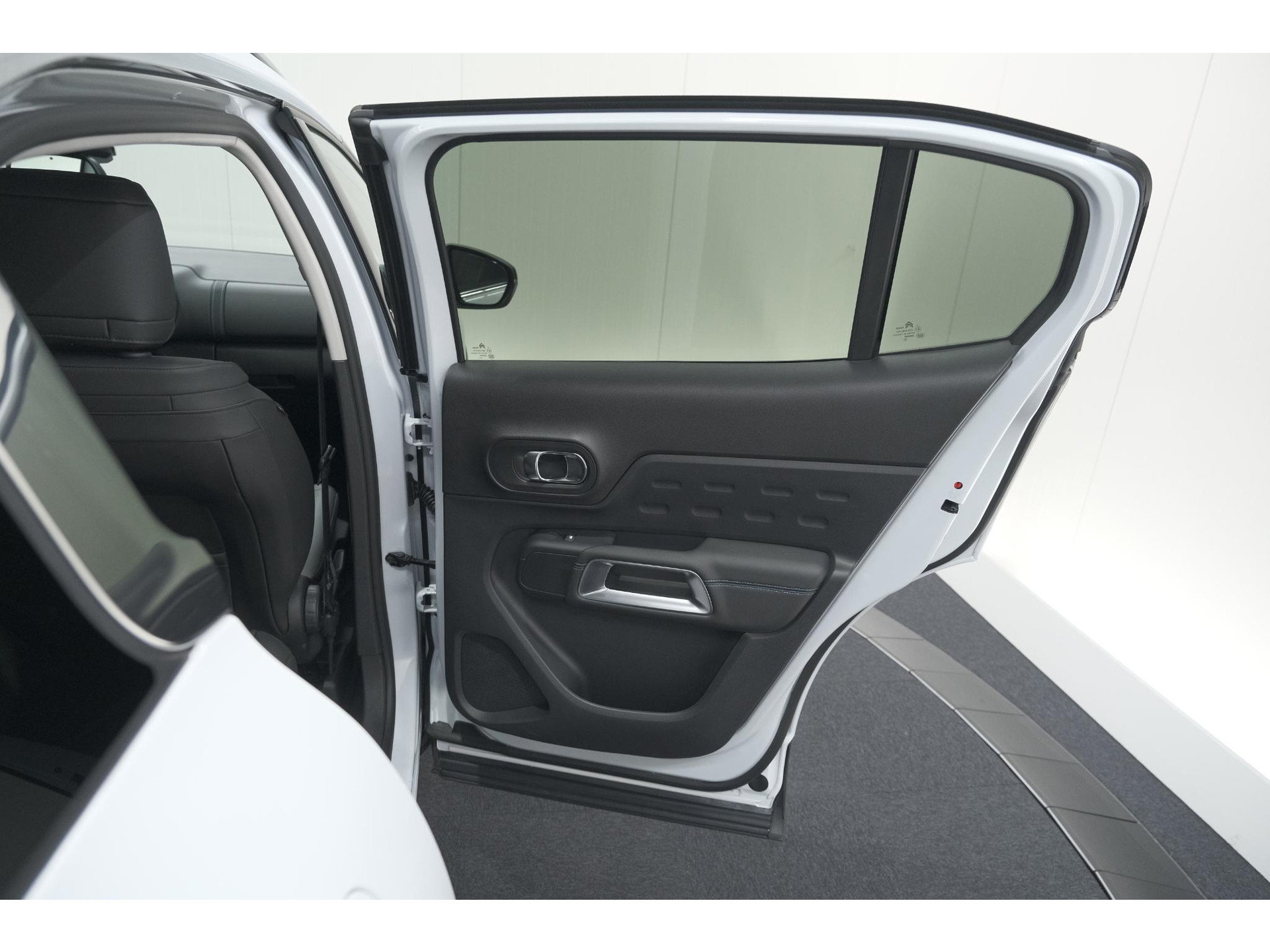 Citroen C5 Aircross 1.2 Hybrid 145pk Max | Camera | Adaptieve Cruise Control | Dodehoekdetectie