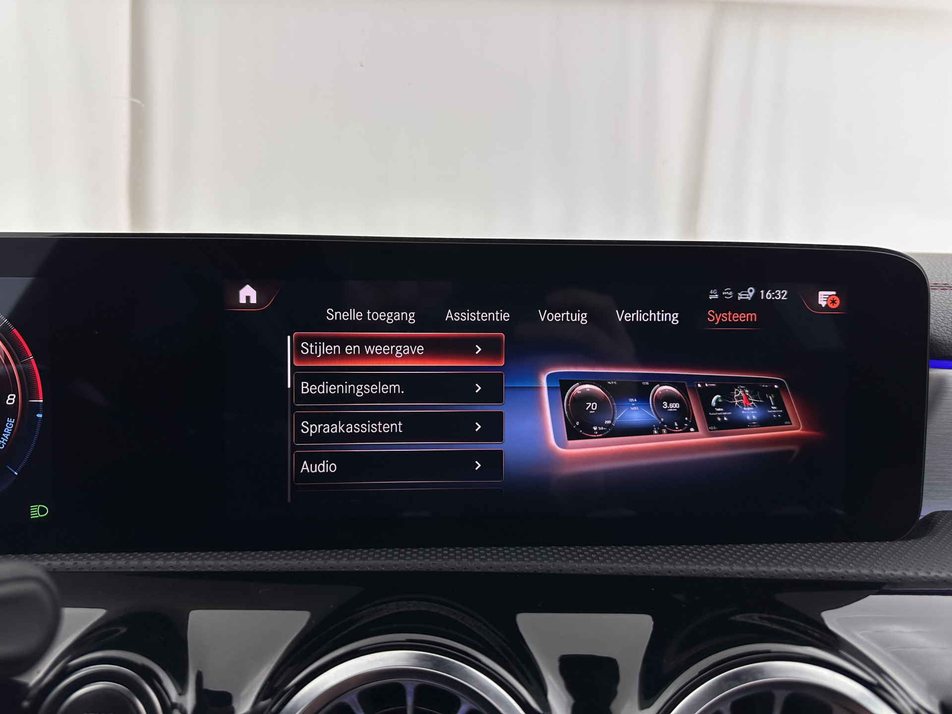 Mercedes-Benz CLA-klasse Shooting Brake 250 e AMG Limited Business Solution ( Plug-in ) (INCL-BTW) *PANO | LEATHER-MICROFIBRE | FULL-LED | AMBIENTLIGHT | BLINDSPOT | HEATED-SPORTSEATS | WIDESCREEN-DIGICOCKPIT | DAB+ | NAVI-FULLMAP | CAMERA | PRIVACYGLASS