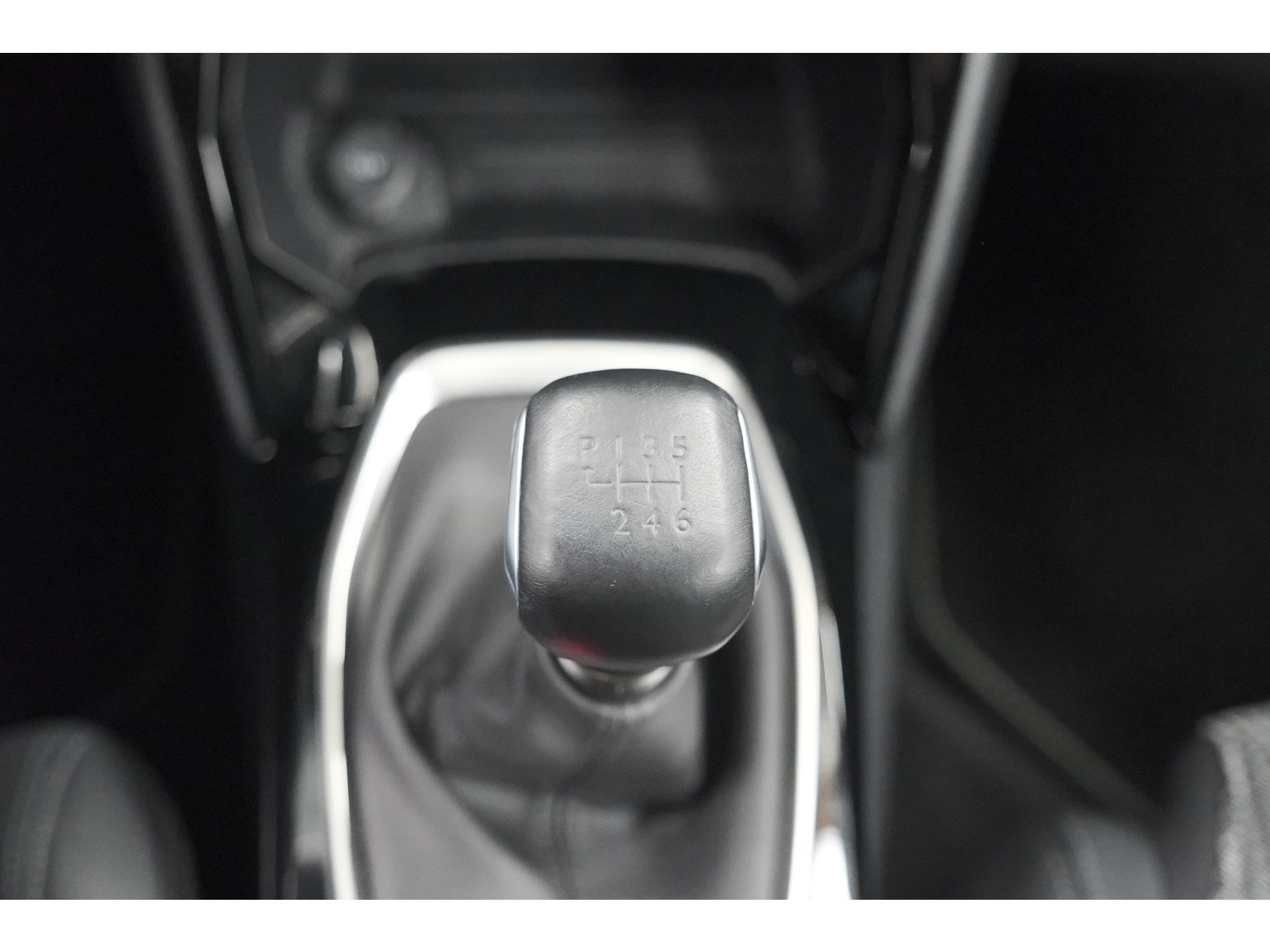 Peugeot 208 PureTech 100 GT | Camera | Navigatie | Sfeerverlichting | Apple Carplay | Parkeersensoren
