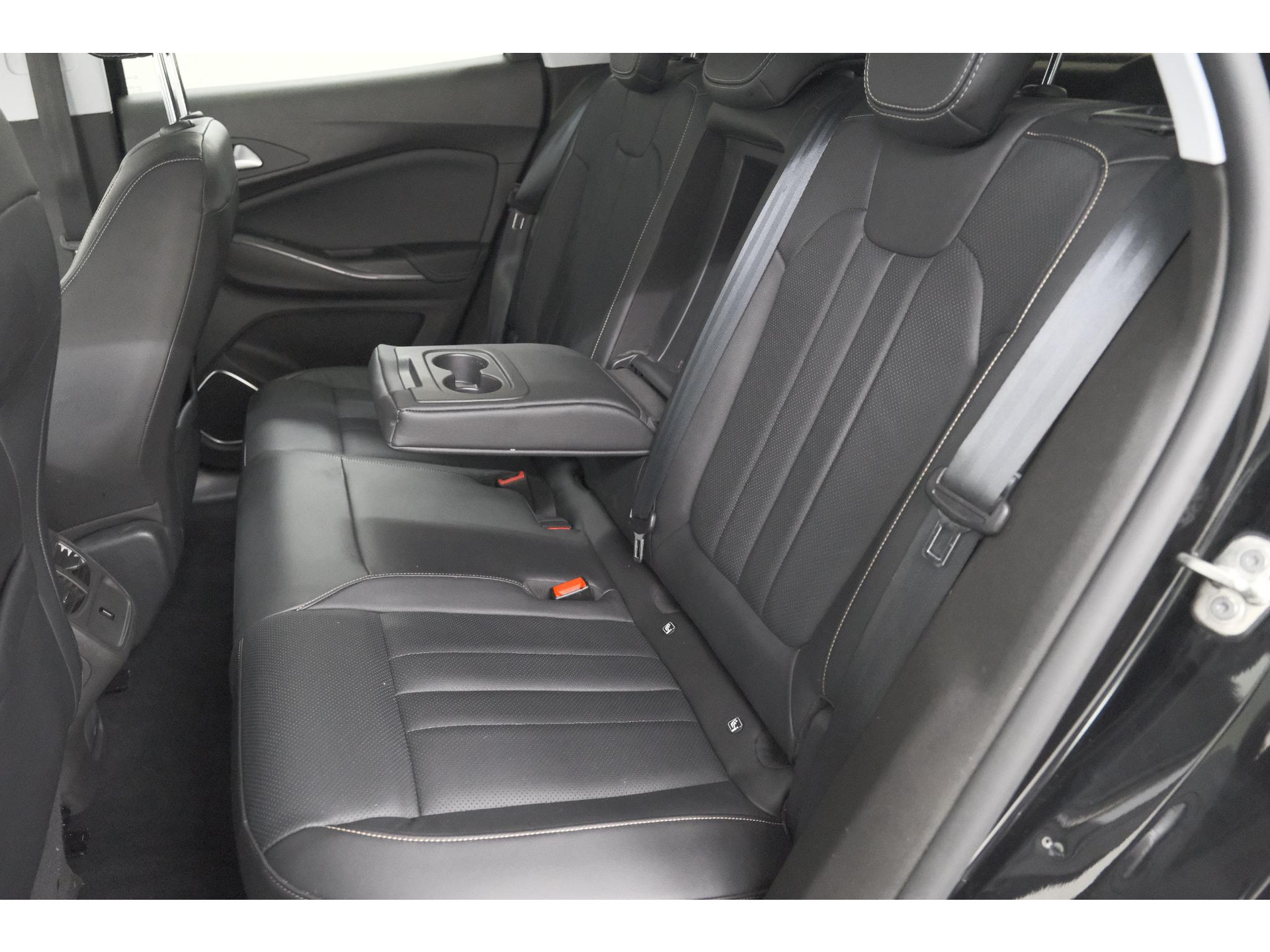 Opel Grandland X 1.6 Turbo 300 Hybrid4 Ultimate | Trekhaak | 360 Camera | Adaptieve Cruise Control | Elektrische Kofferklep
