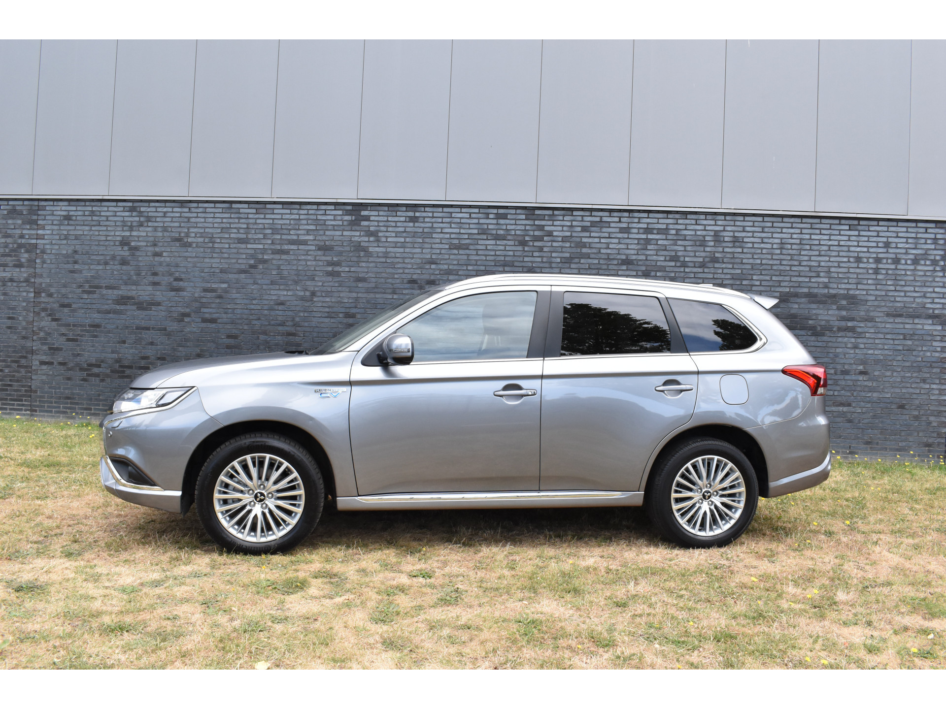 Mitsubishi Outlander 2.4 PHEV Instyle Plugin-hybride