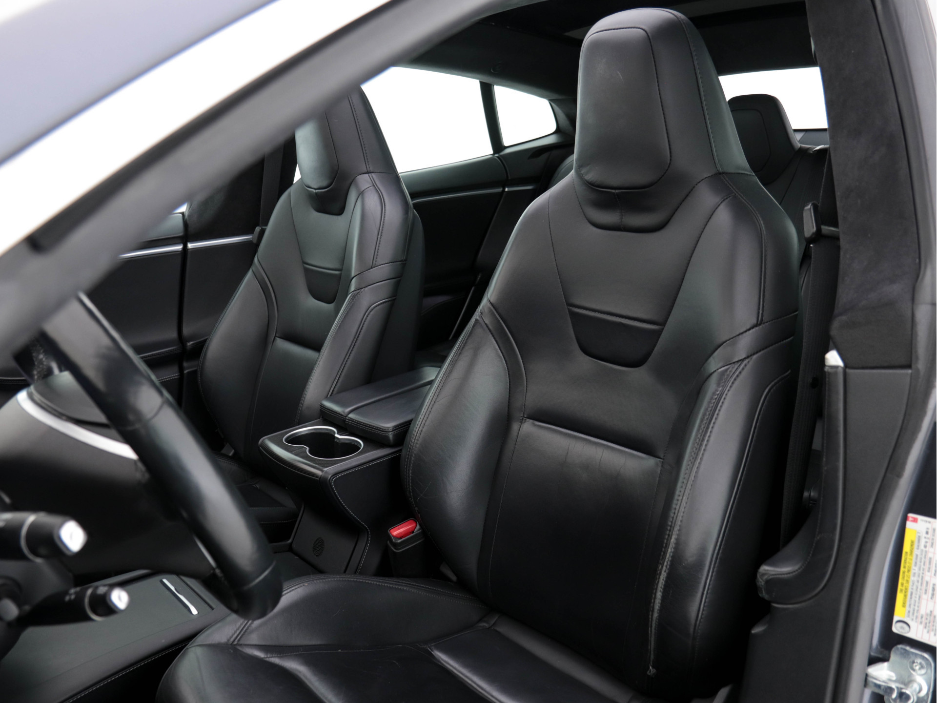 Tesla Model S P85D Performance-Pack AWD [ 3-Fase ] (INCL-BTW) *PANO | NAPPA-FULL-LEATHER | AUTO-PILOT | AIR-SUSPENSION | KEYLESS | CAMERA | FULL-LED | ADAPTIVE-CRUISE |  DIGI-COCKPIT | SPORT-SEATS | 19"ALU*