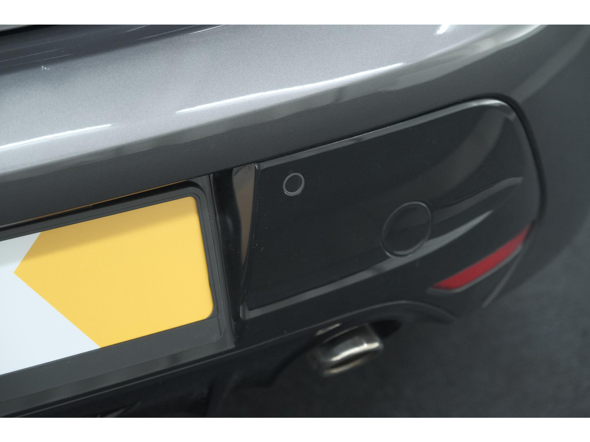 Peugeot 208 PureTech 100 EAT8 GT | Camera | Dodehoekdetectie | Navigatie | Apple Carplay