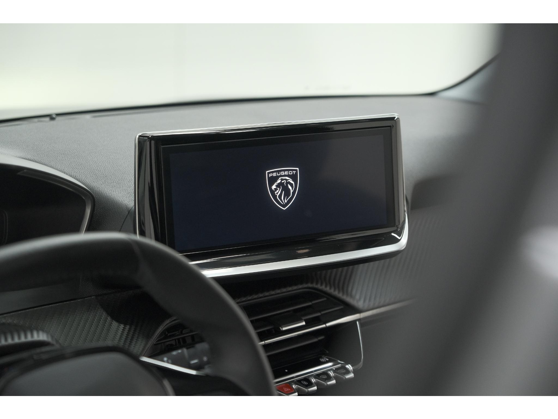 Peugeot 208 PureTech 100 Allure | Gris Selenium | Apple Carplay | Parkeersensoren | Climate Control