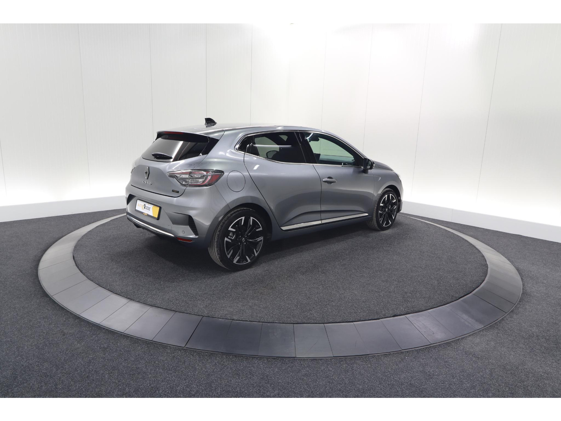 Renault Clio 1.6 E-Tech Full Hybrid 145 Techno | 360 Camera | Bose Audio | Stoelverwarming | 9.3 Inch Groot Scherm