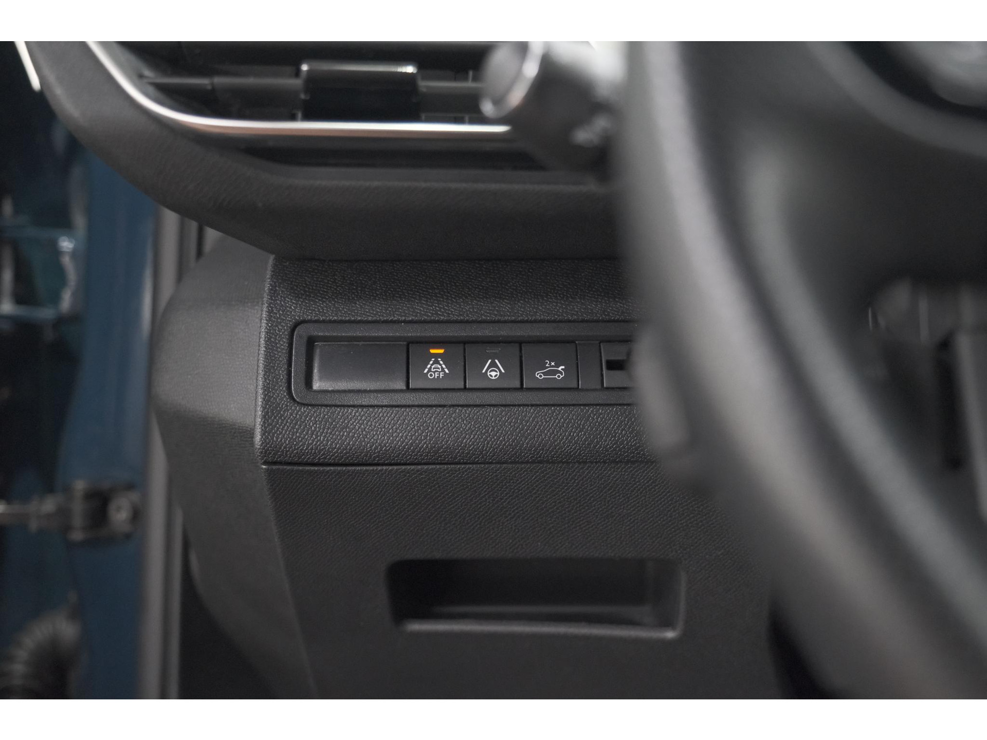 Peugeot 3008 PureTech 130 EAT8 GT | Adaptieve Cruise Control | Elektronische Kofferklep | Camera | Dodehoekdetectie