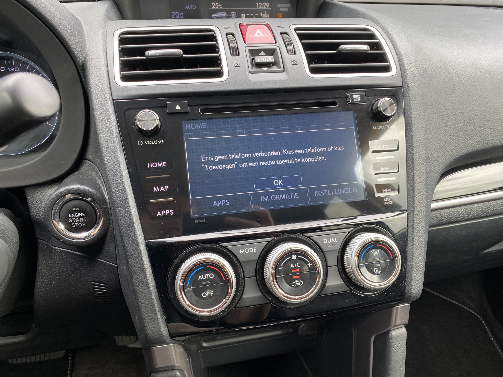 Subaru Forester 2.0 AWD Premium 150 pk AUT. | 1e eigenaar | dealer onderhouden | navigatie | leder interieur | panoramadak | keyless