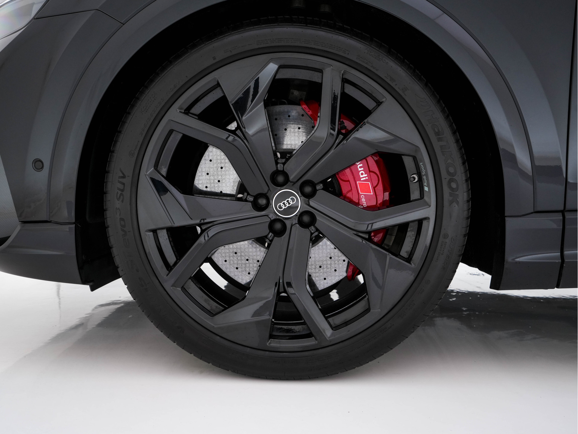 Audi RS Q8 4.0 TFSI Quattro * PANO | MILLTEK-EXHAUST | CERAMIC-BRAKES | CARBON-PACK | LEATHER | MEMORY-PACK | 4-WHEEL-STEERING | AIRSUSPENSION | BANG&OLUFSEN | ADAPTIVE-CRUISE | BLINDSPOT | TOPVIEW | SOFTCLOSE |  ....