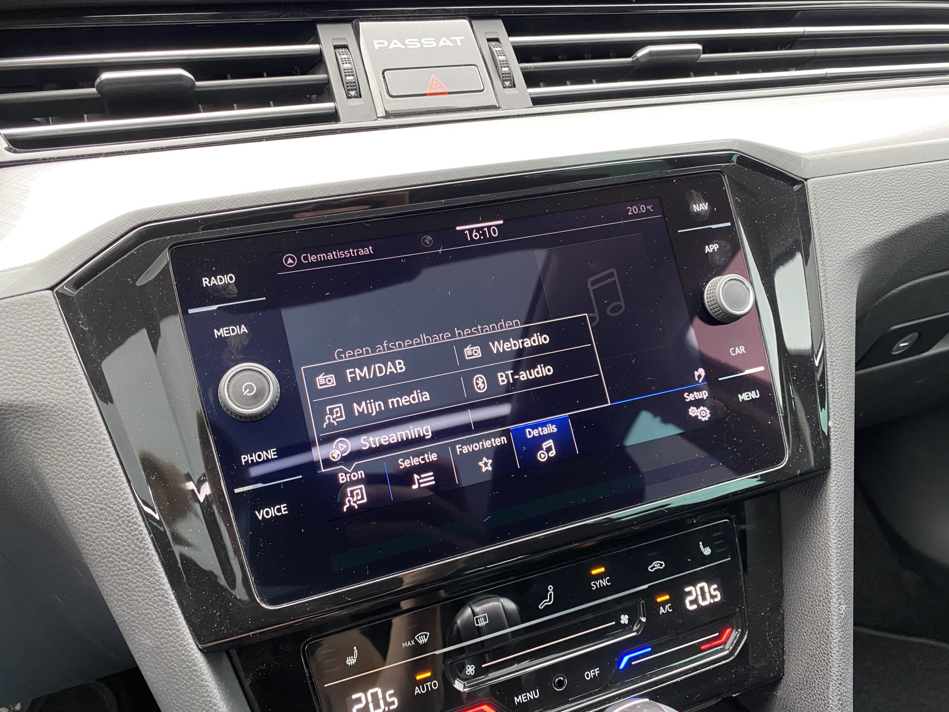 Volkswagen Passat Variant 1.4 TSI PHEV GTE Business | 1e eigenaar | navigatie | trekhaak | panoramadak | virtual cockpit | camera | BTW
