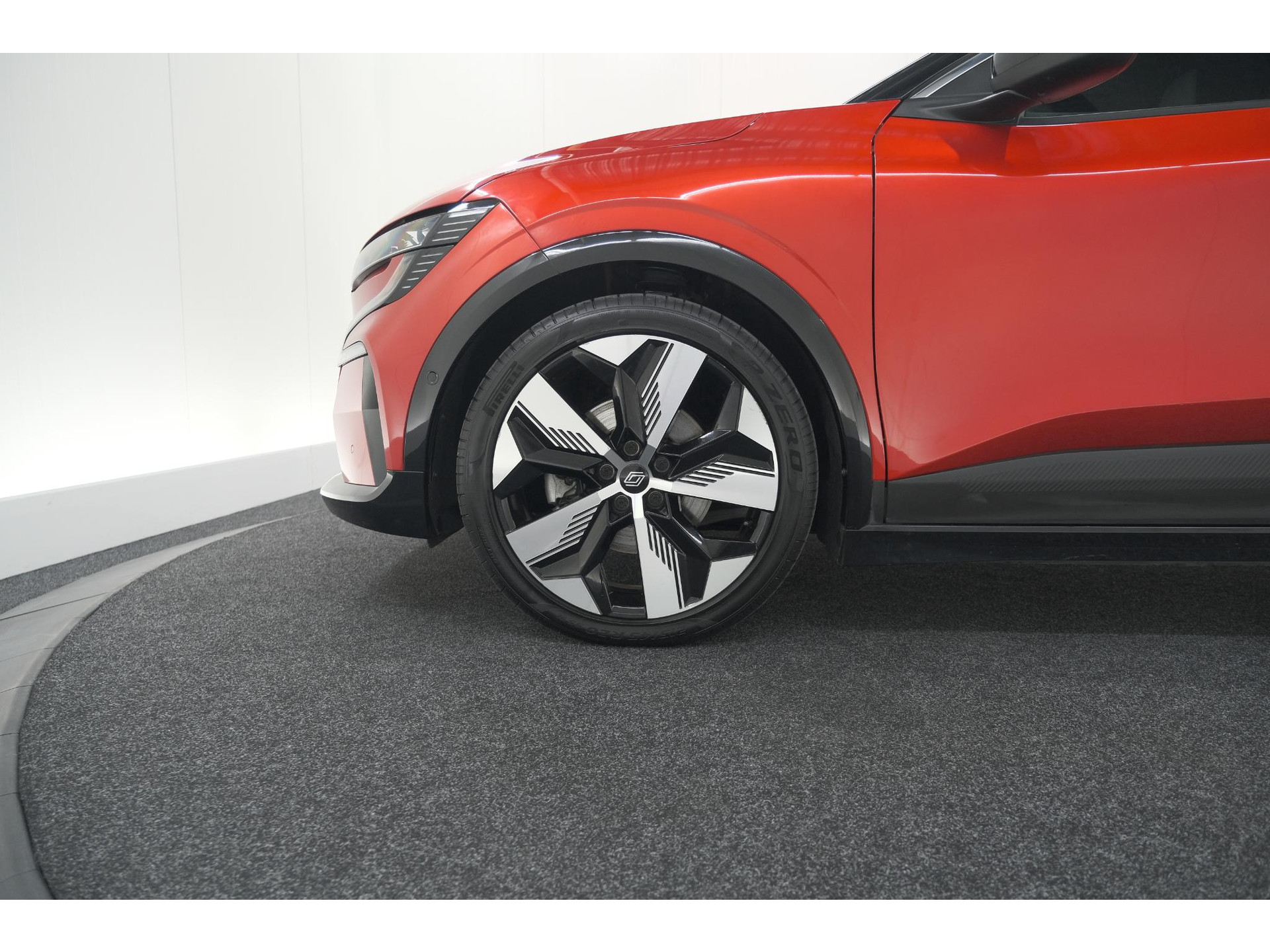 Renault Megane E-Tech EV60 Optimum Charge Techno | Adaptieve Cruise Control | Winterpakket | Dodehoekdetectie | Harman Kardon