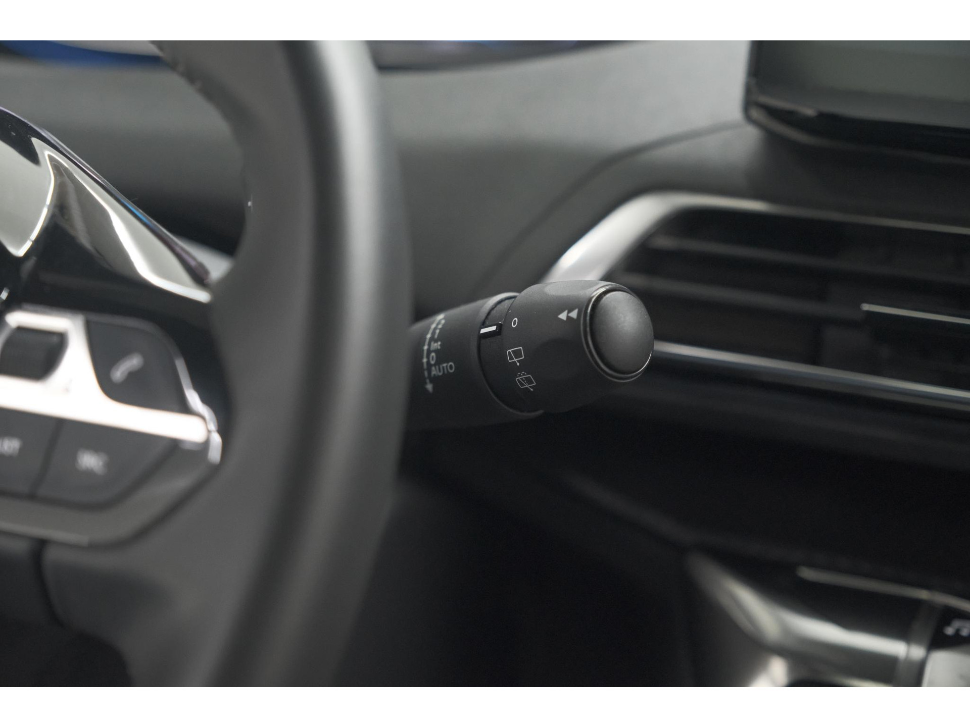 Peugeot 5008 PureTech 130 EAT8 Active Pack | 7 Zitplaatsen | Camera | Navigatie | Apple Carplay | Parkeersensoren