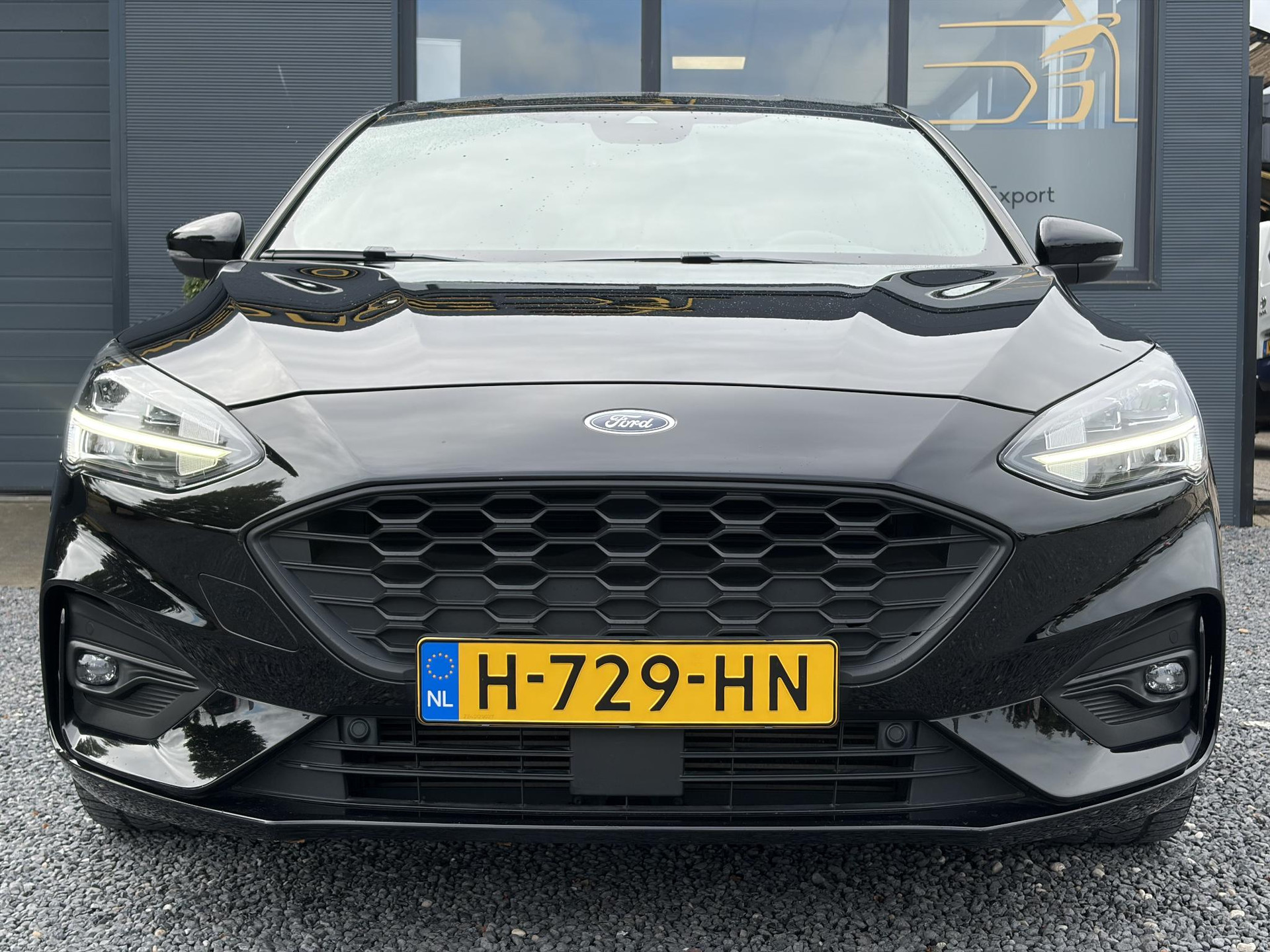 Ford Focus 1.0 EcoBoost ST Line Business 2e Eigenaar l Navi l Clima l Cruise l 125pk l Keyless l Pdc V+A l 18 '' Lmv  l N.A.P l Apk tot 02-2028