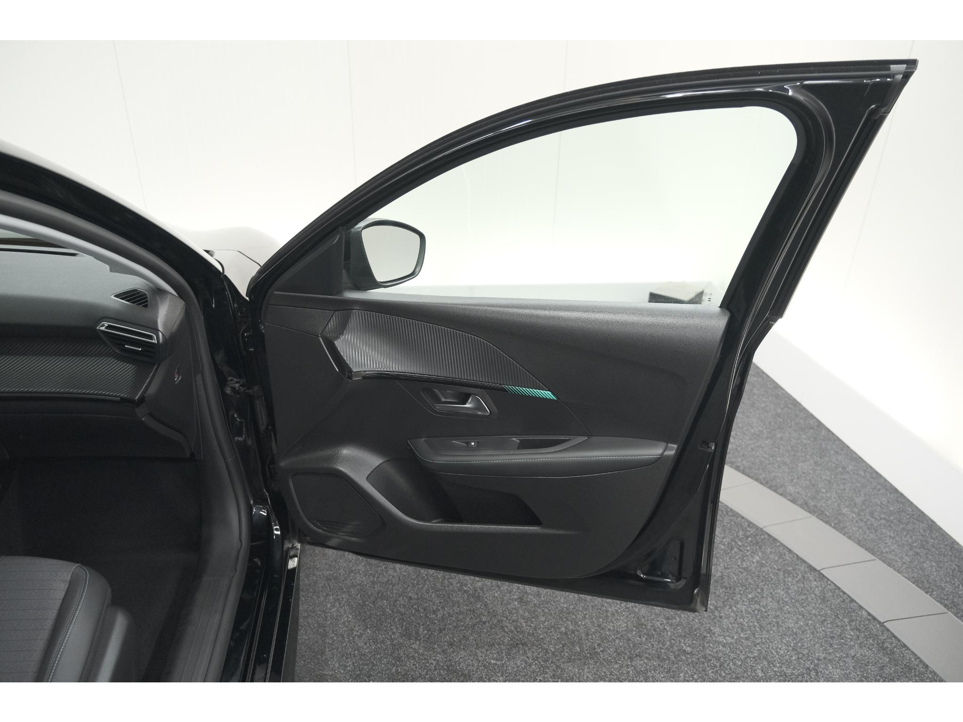 Peugeot 208 PureTech 100 Allure Pack | Camera | Apple Carplay | Stoelverwarming | Parkeersensoren
