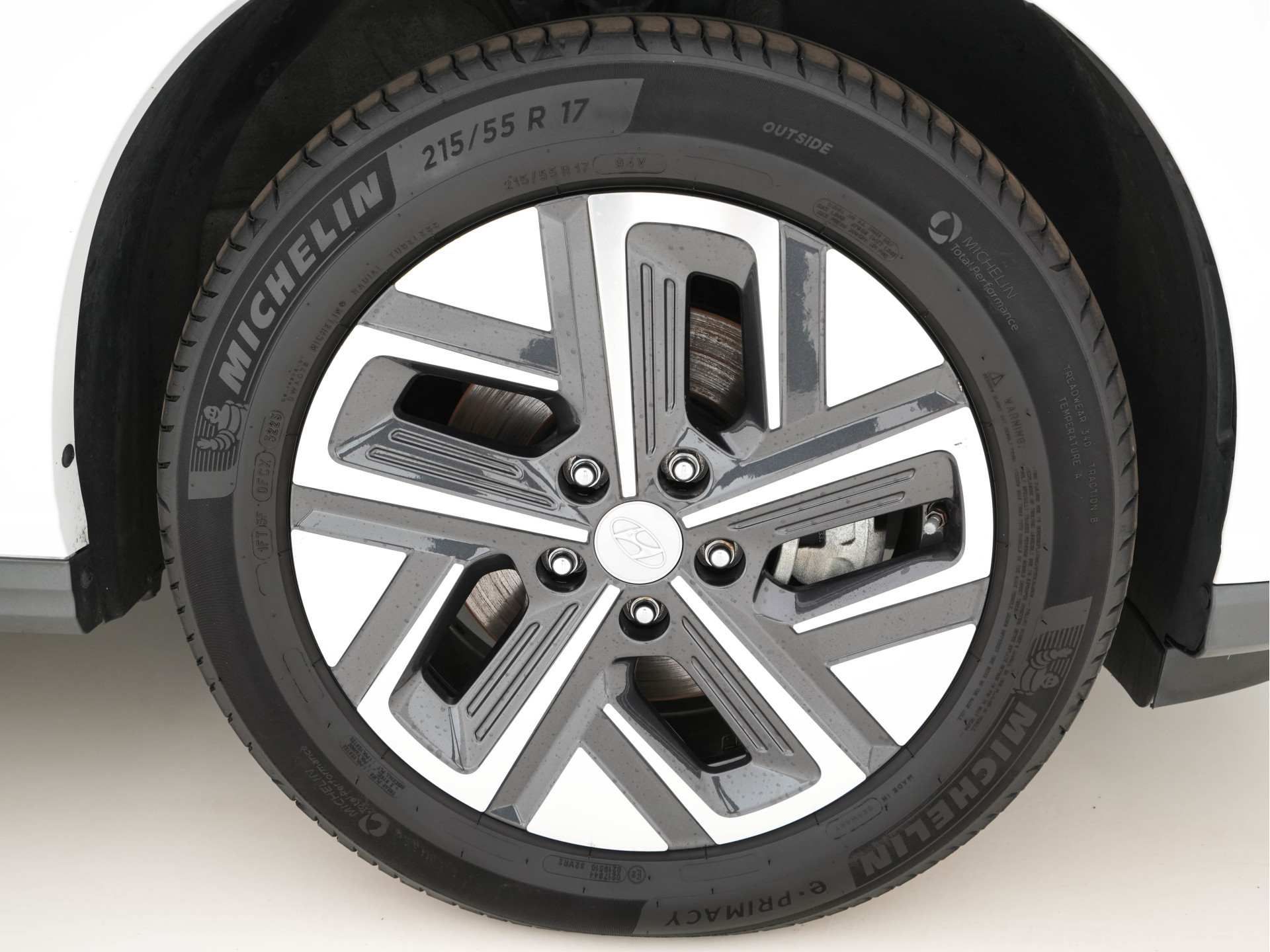 Hyundai Kona EV Fashion 39 kWh [ 3-Fase ] {SOH-100%} (INCL-BTW) Aut. *HEAT-PUMP | NAVI-FULLMAP | DIGI-COCKPIT | FULL-LED | KRELL-AUDIO | LANE-ASSIST | KEYLESS | CAMERA | HEAD-UP | SHIFT-PADDLES | DAB | ADAPT.CRUISE | COMFORT-SEATS | 17 "ALU*