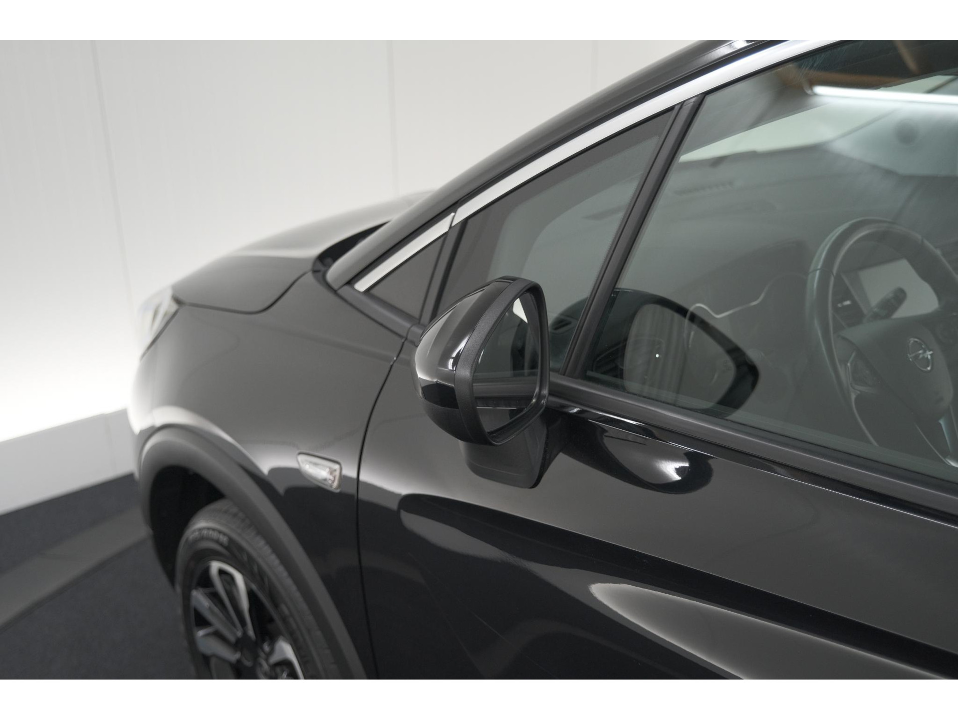 Opel Crossland 110 Turbo Business Elegance | Camera | Dodehoekdetectie | Navigatie | Apple Carplay