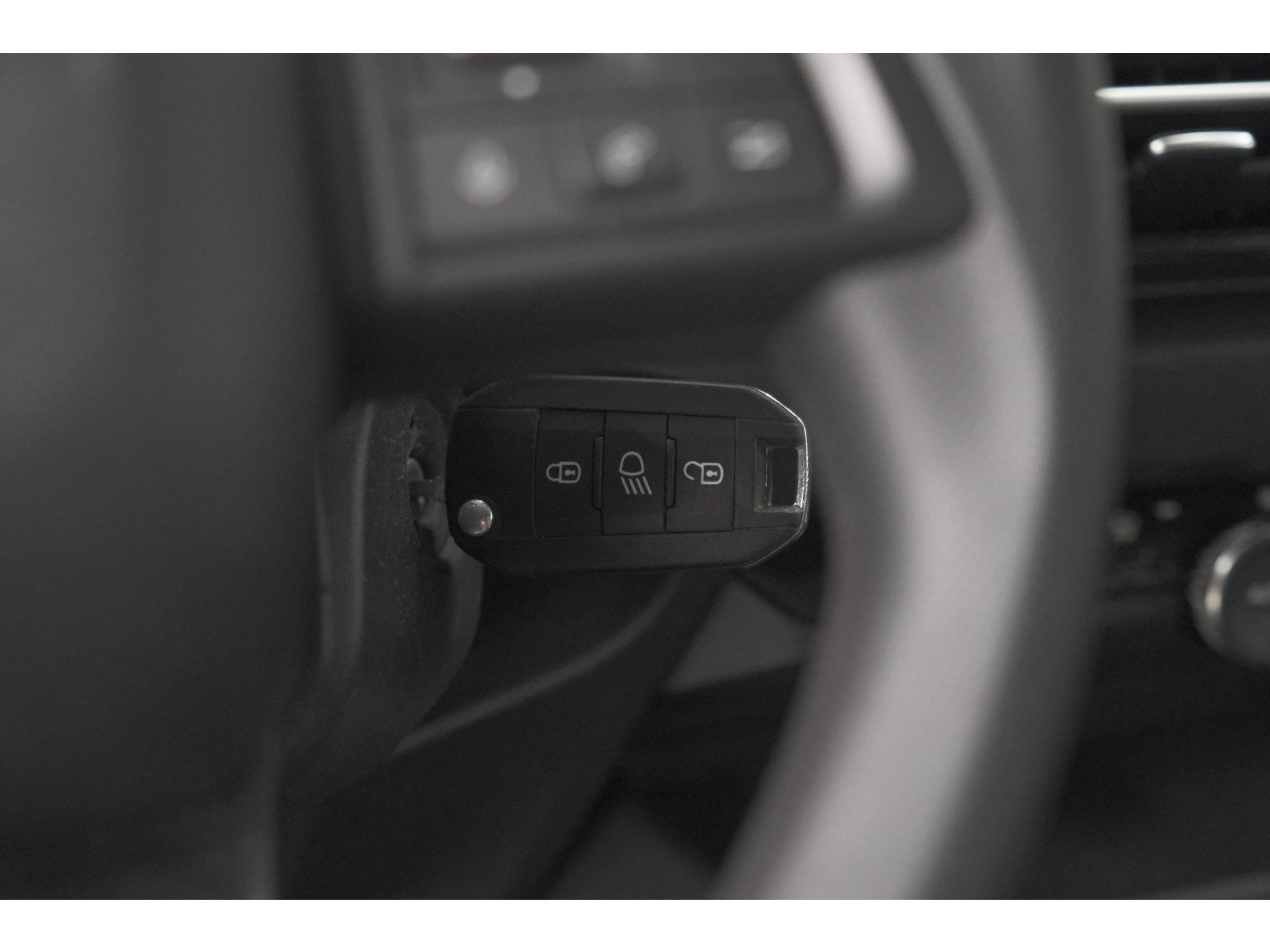 Citroen Ë-C4 Live 50 kWh | 11 KW lader | 93,1% SOH | Apple Carplay | Parkeersensoren | LED