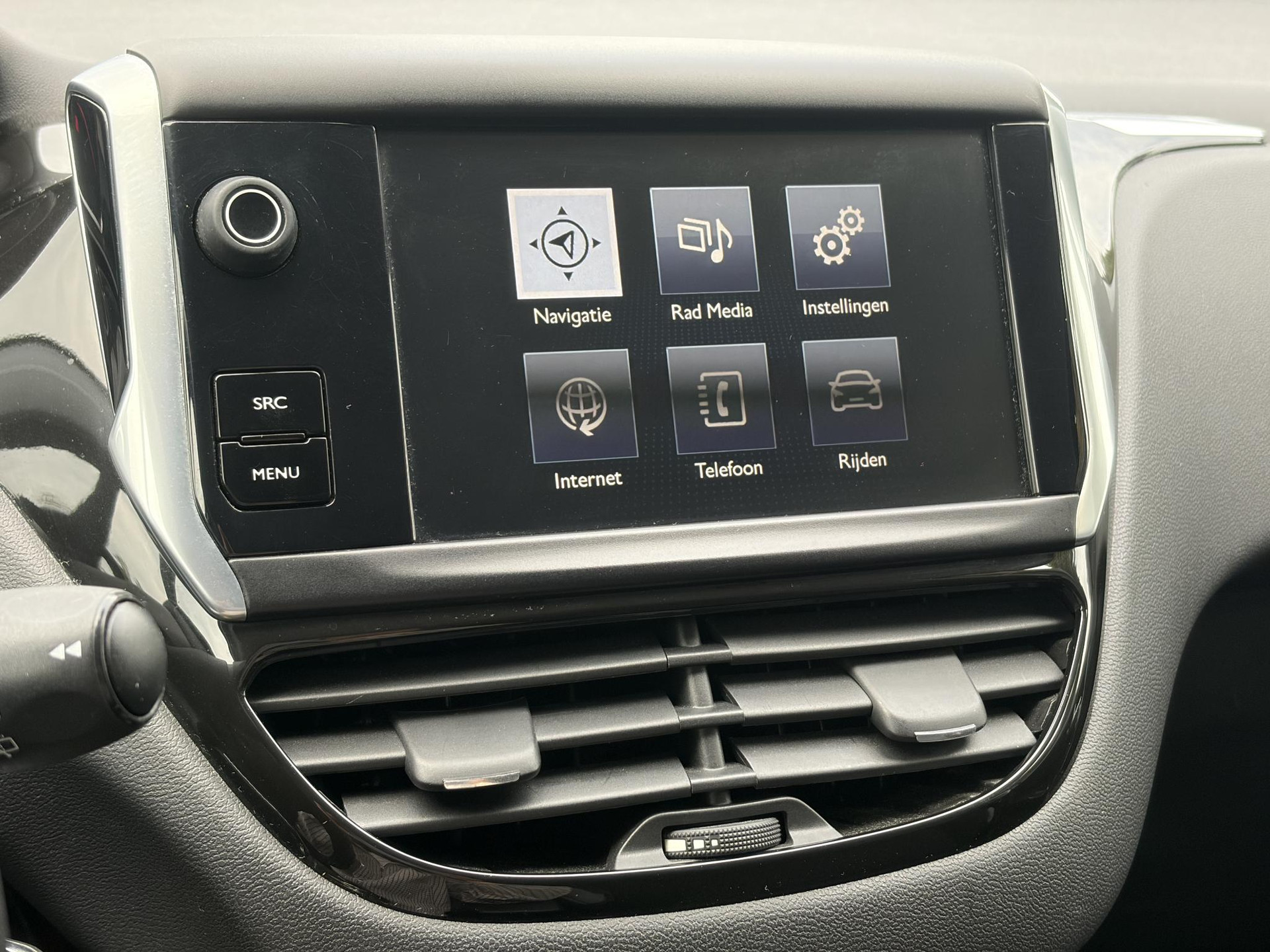 Peugeot 208 1.2 PureTech Style Pack 1e Eigenaar l Navi l Clima l Cruise l 5 Deurs l Lm velgen l Pdc l N.A.P l Apk tot 04-2027