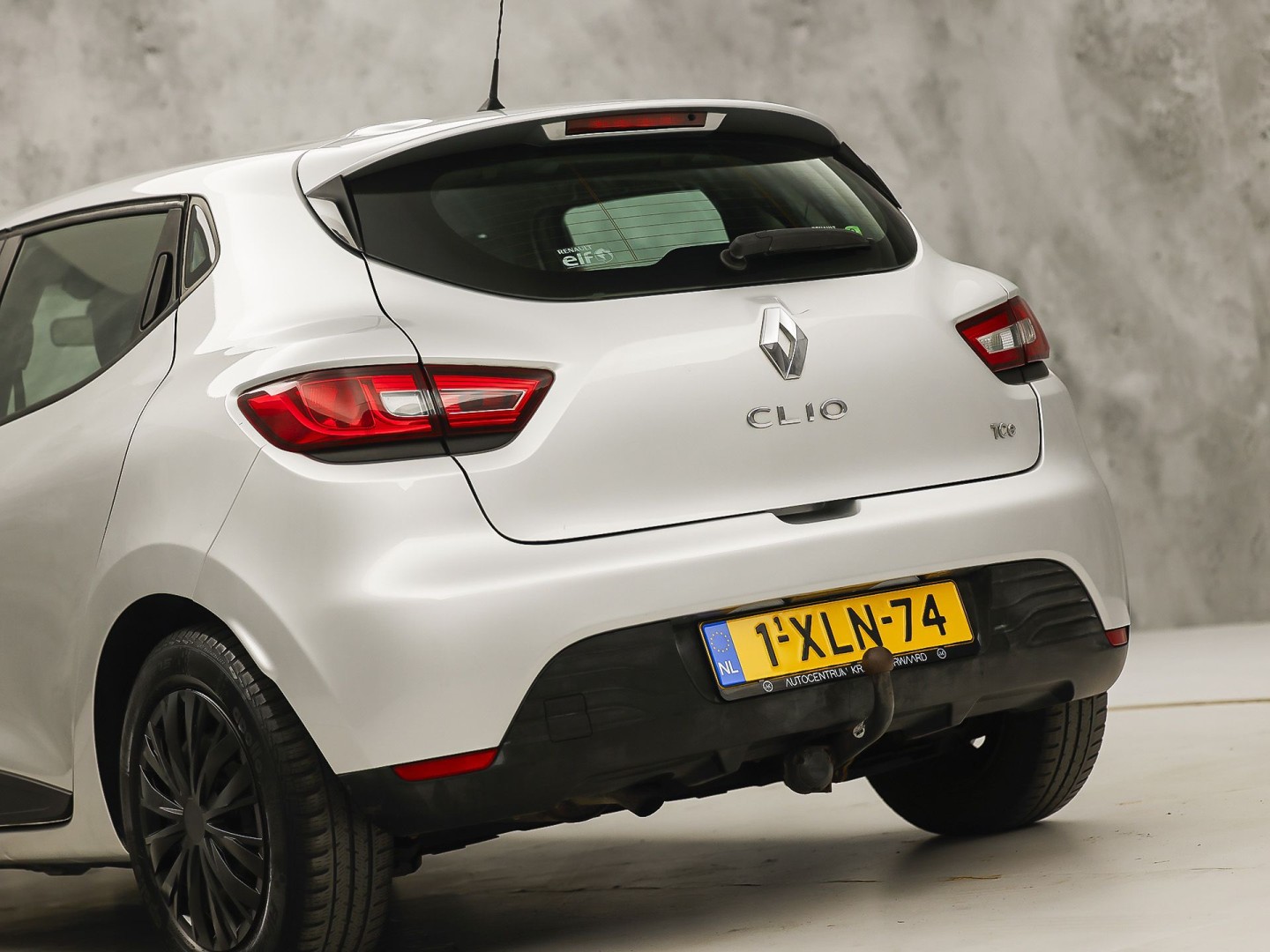 Renault Clio 0.9 TCe Sport (NAVIGATIE, CRUISE, TREKHAAK, SPORTSTOELEN, BLUETOOTH, NIEUWE APK, NIEUWSTAAT)