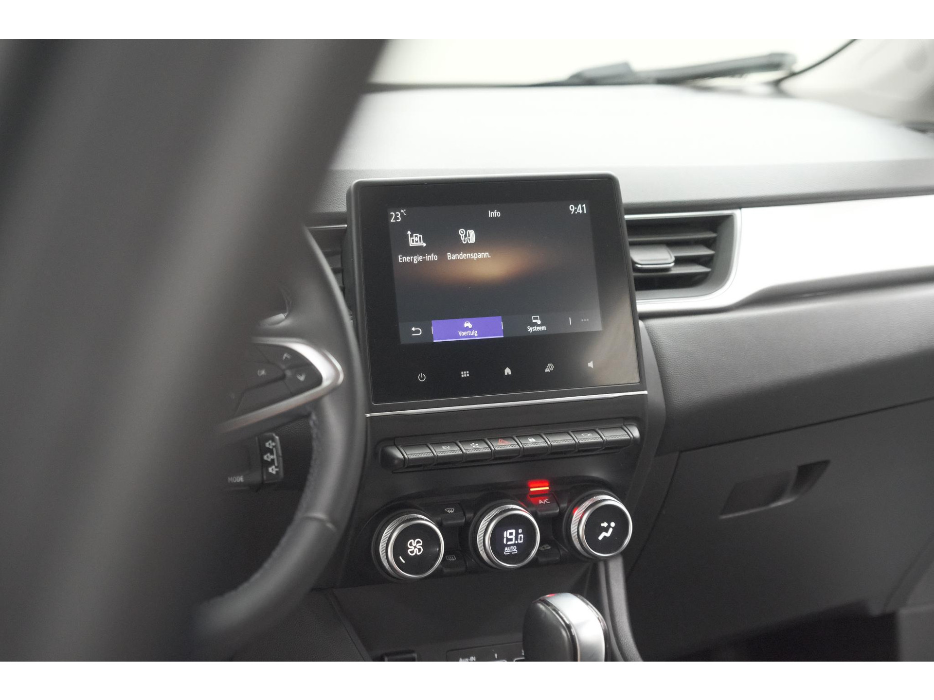 Renault Captur 1.6 E-Tech full hybrid 145 techno | Camera | Parkeersensoren | Climate control | Keyless