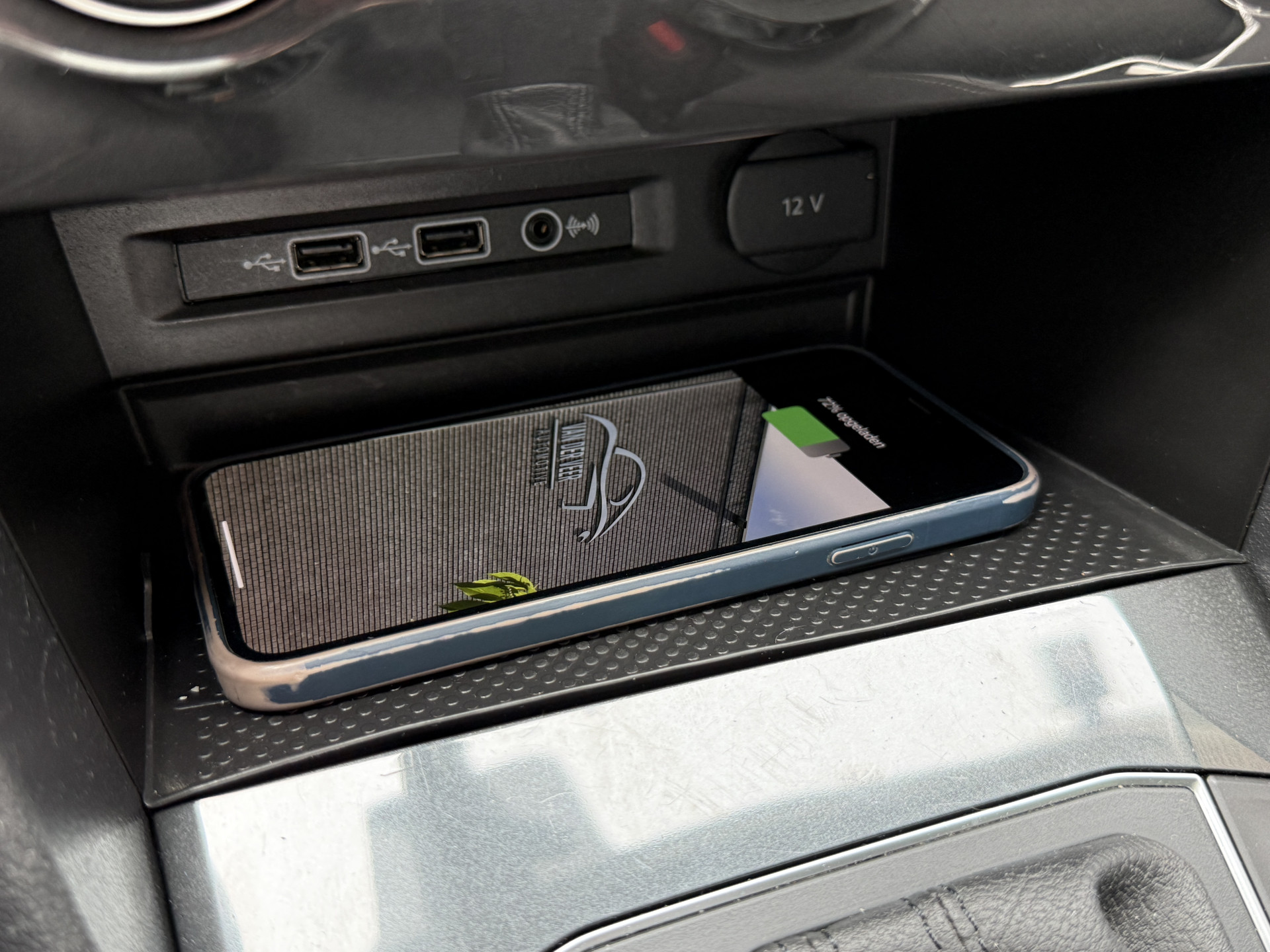 Volkswagen Tiguan 1.5 TSI ACT Comfortline | Apple Carplay | ACC | Trekaak | Draadloze lader