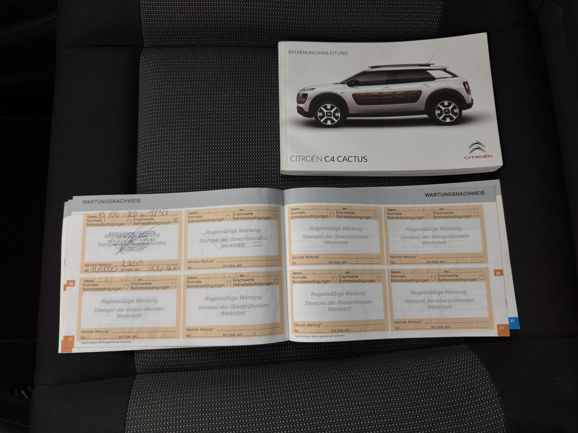 Citroën C4 Cactus 1.6 BlueHDi Feel *NAVI-FULLMAP | HEATED-COMFORTSEATS | CAMERA | ECC | PDC | CRUISE*
