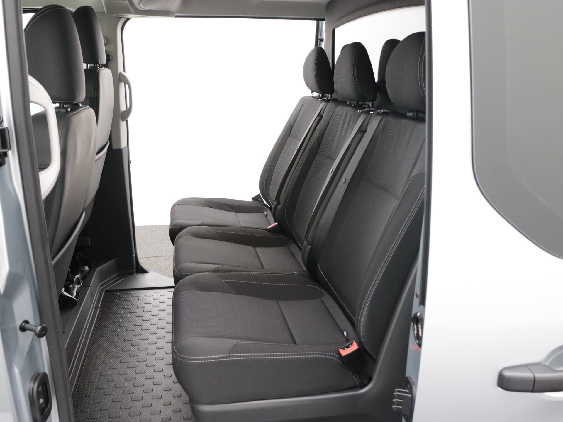 Renault Trafic 170PK L2H1 | 2 SCHUIFDEUREN | Luxe | DC DUBBEL CABINE BLACK EDITION | FULL OPTION | NAVIGATIE | CAMERA | KEYLESS | PARKEERSENSOREN
