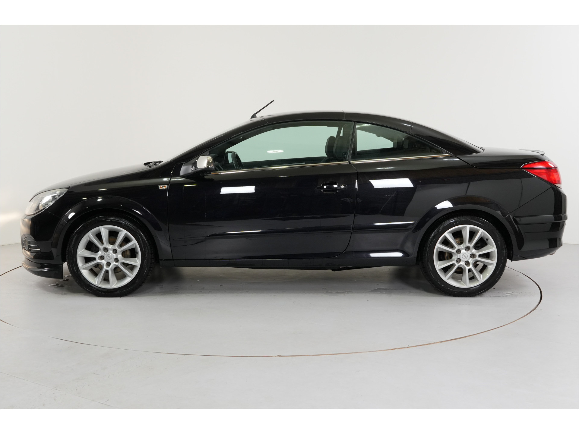 Opel Astra TwinTop 1.8 Enjoy | Climate | Cruise | PDC |