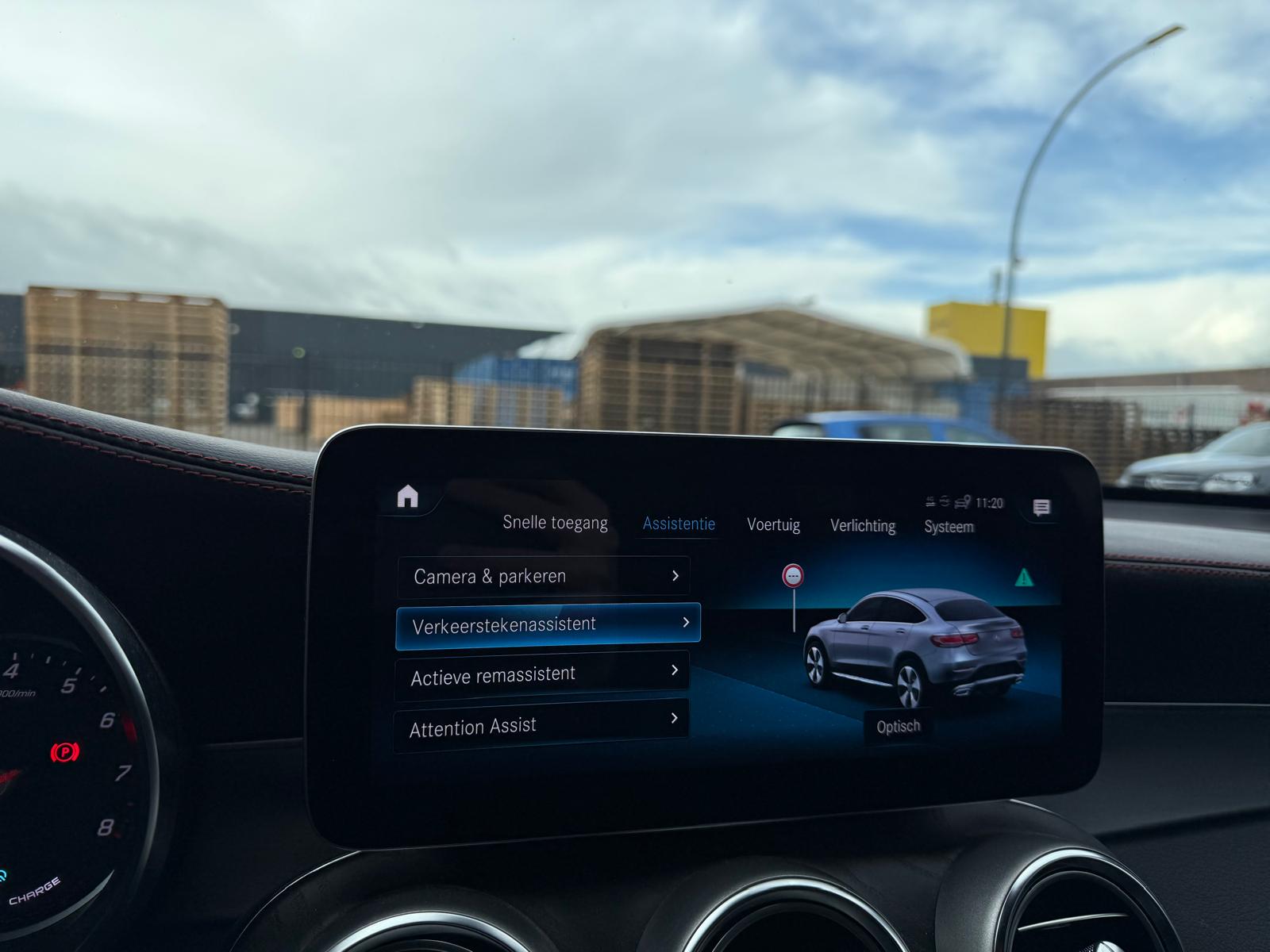 Mercedes-Benz GLC-klasse Coupé 300e 4MATIC Premium | 1E EIGENAAR | 3/6/12MND GARANTIE | DAB | LED | CARPLAY | SFEERVERLICHTING | CRUISE | CAMERA |