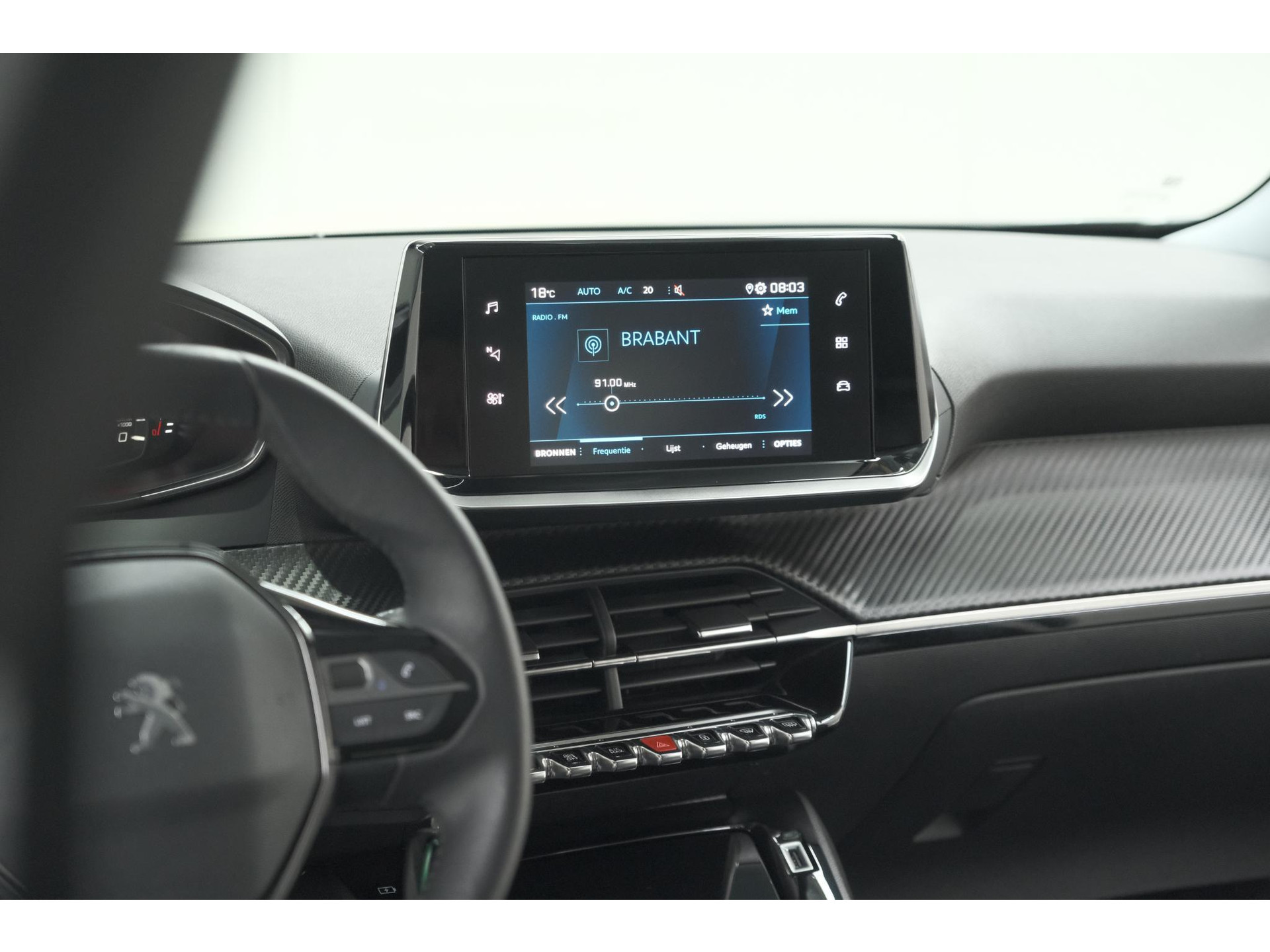 Peugeot 2008 PureTech 102 Allure Pack | Allseason Banden | Parkeersensoren | Apple Carplay