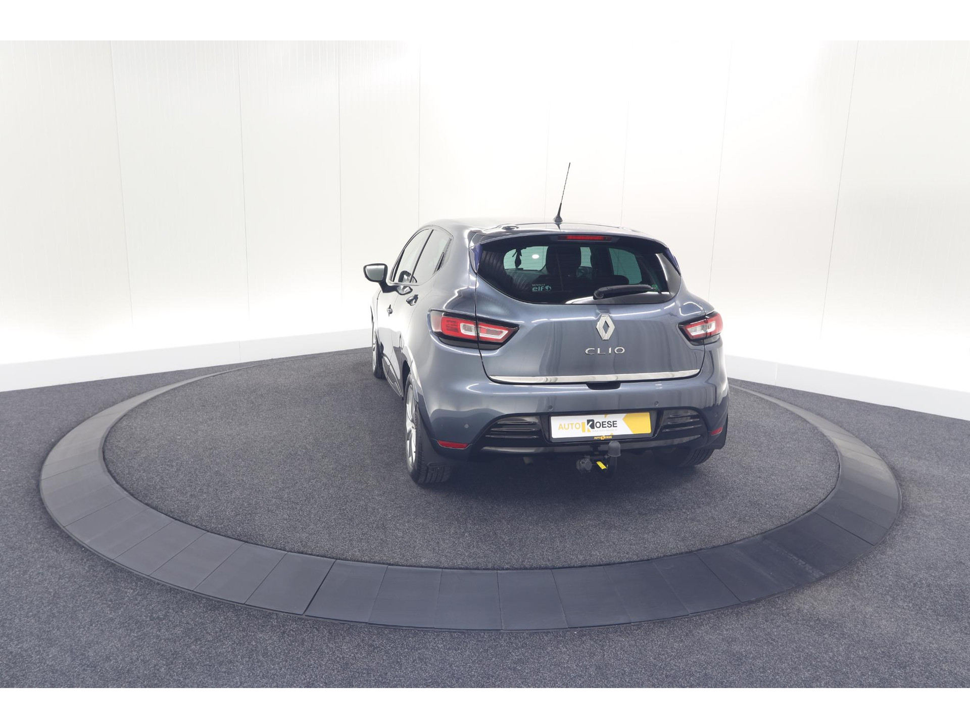 Renault Clio 1.2 Limited | Trekhaak | Navigatie | Parkeersensoren | Climate Control