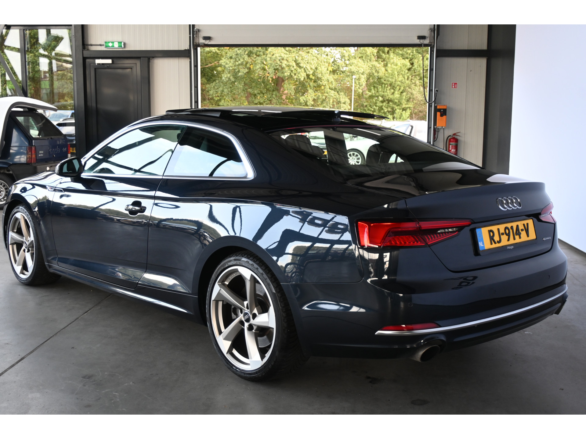 Audi A5 Coupé 2.0 TFSI Quattro Sport S-line Clima Panoramadak LED Adaptieve cruise B&O Navigatie 100% Onderhouden Inruil mogelijk