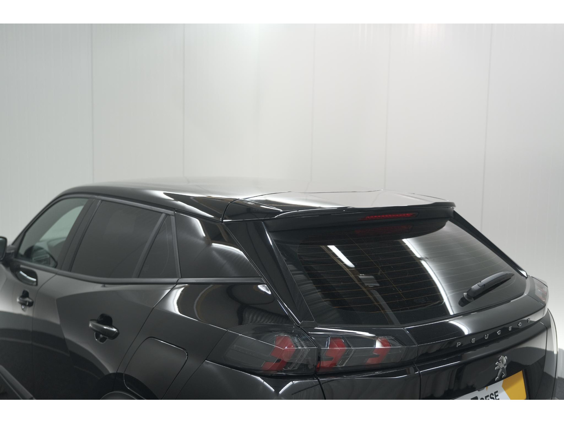 Peugeot 2008 PureTech 130 Active | Camera | Apple Carplay | Parkeersensoren | Stoelverwarming
