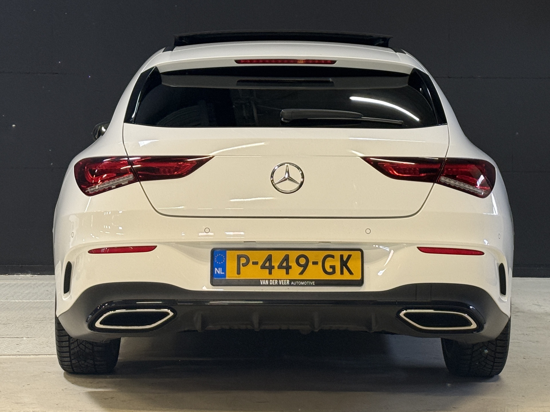 Mercedes-Benz CLA-klasse Shooting Brake 200 Business Solution AMG | Panoramadak | Sfeerverlichting | Multibeam