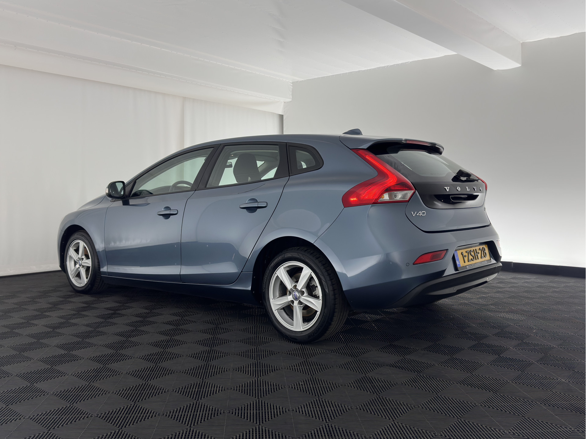 Volvo V40 1.6 D2 Kinetic *NAVI-FULLMAP | COMFORT-SEATS | ECC | PDC | SIPS | CRUISE | 16''ALU*
